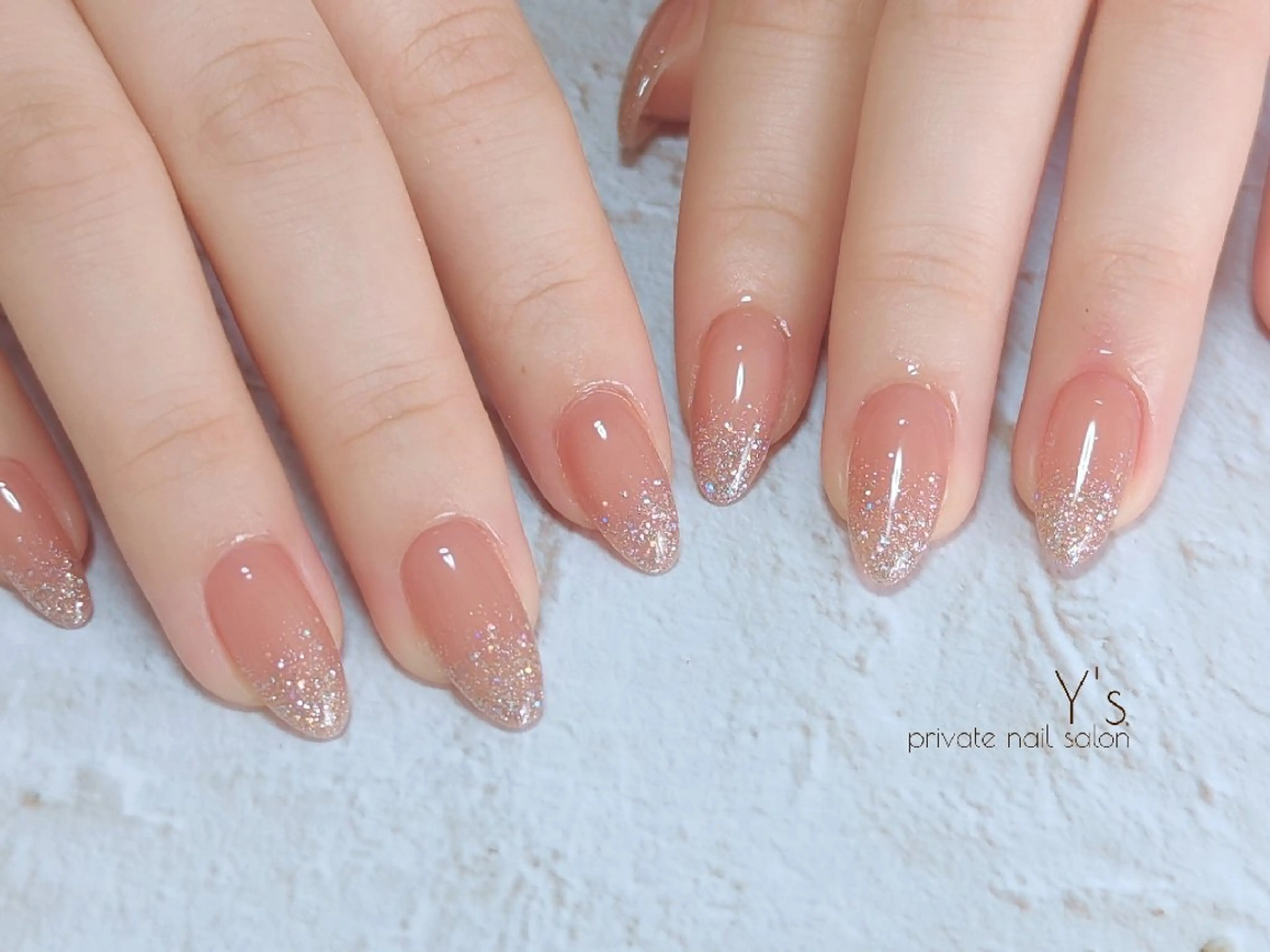 ネイル YUMI NAGAI  のネイルデザイン