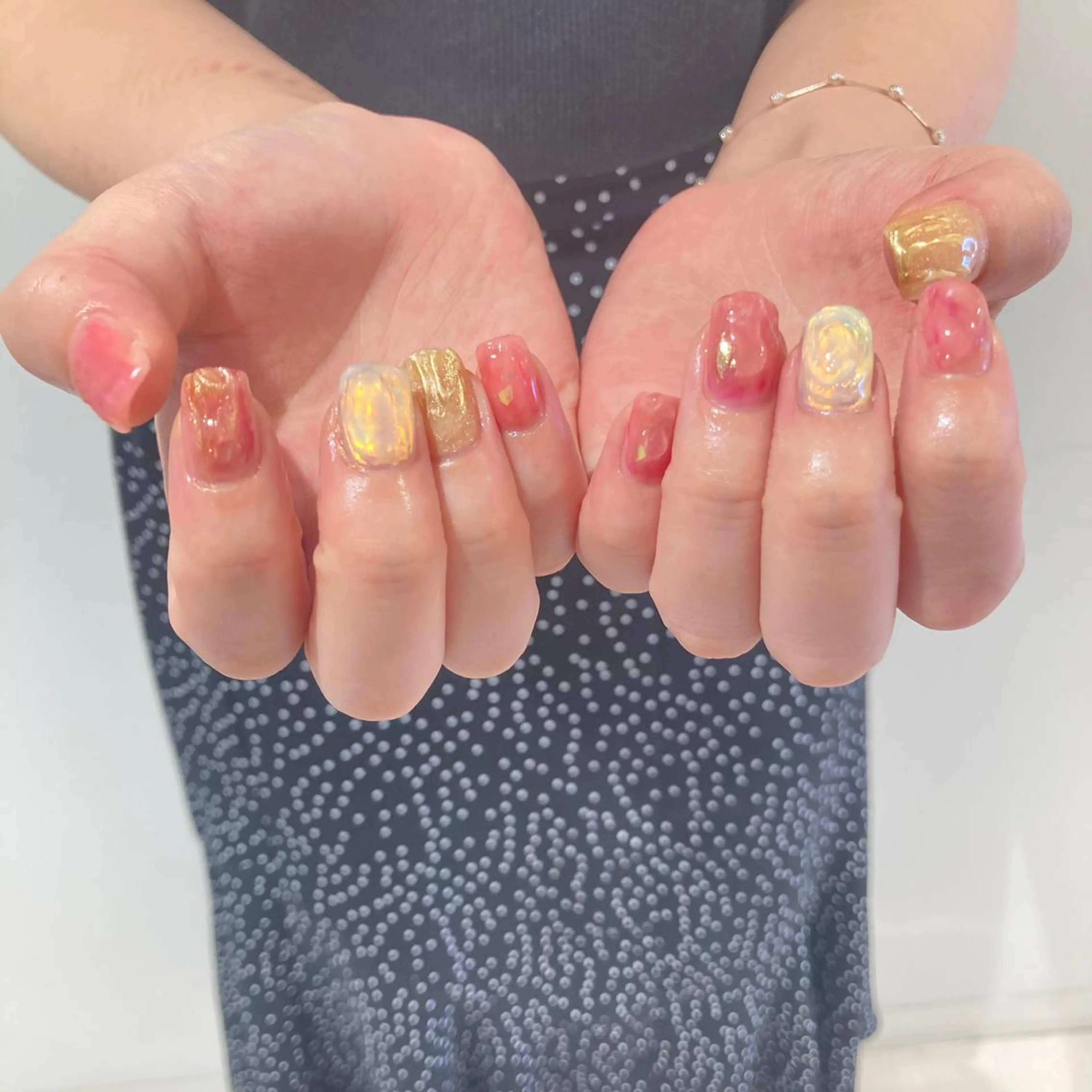 ネイル mano+所属・砂田 はるかのネイルデザイン