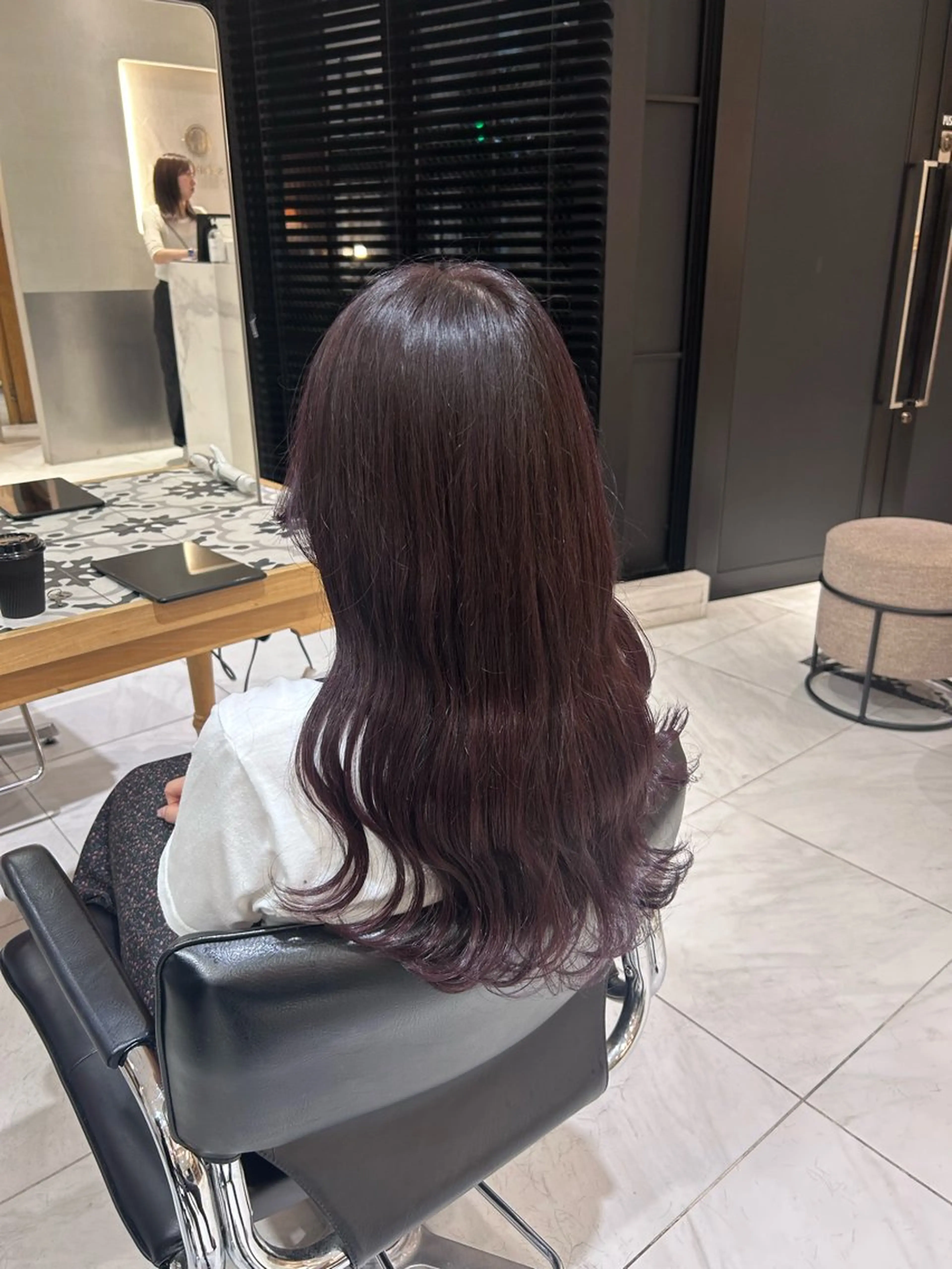 カラー ブリーチ ダブルカラー ラベンダーカラー ブリーチなしカラー ヘアカラー トリートメント ヘッドスパ ヘアセット miko🪽地毛風/ ハイトーン/レイヤーのヘアスタイル