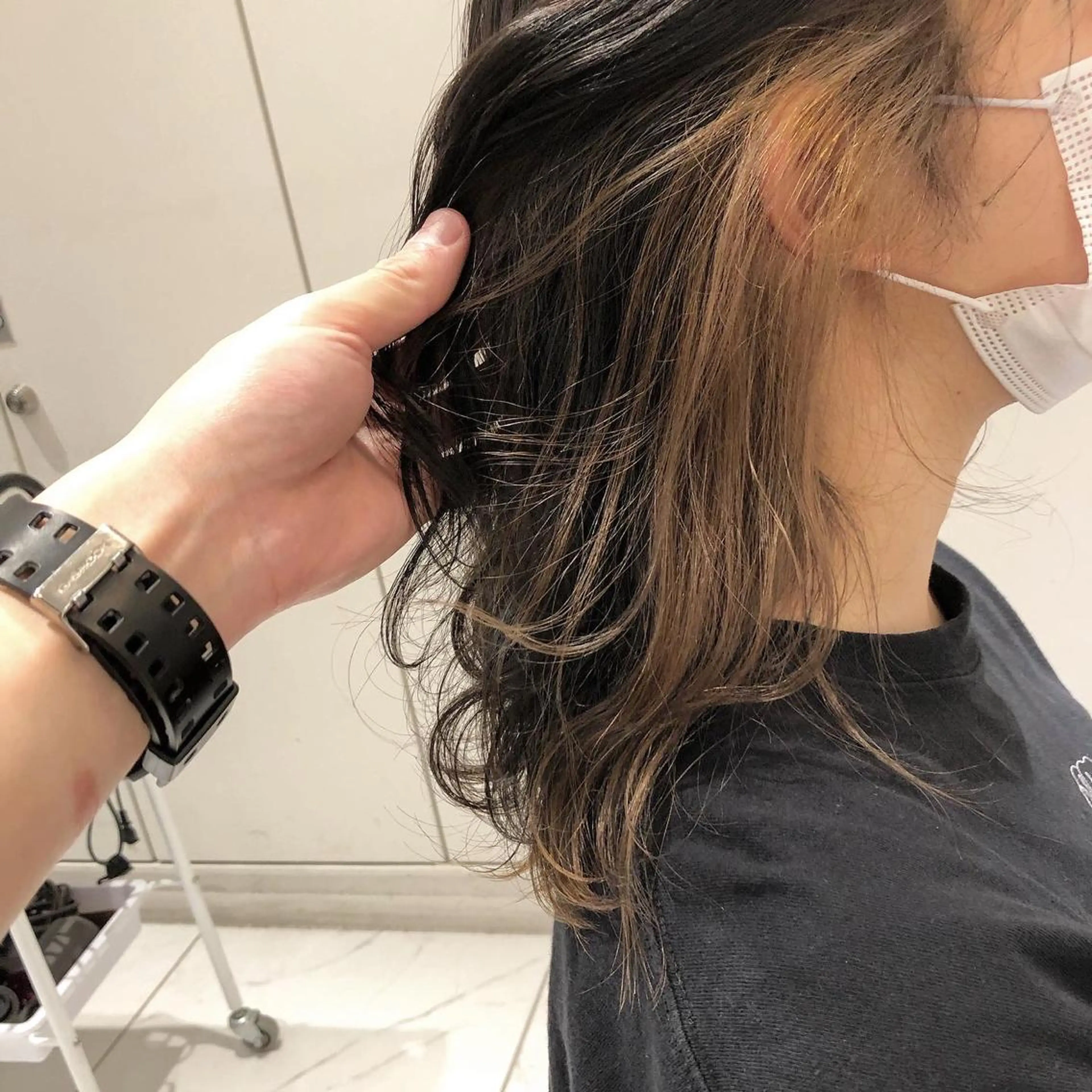 セミロング カラー ベージュカラー 【ショート、艶髪】 新海龍哉のヘアスタイル