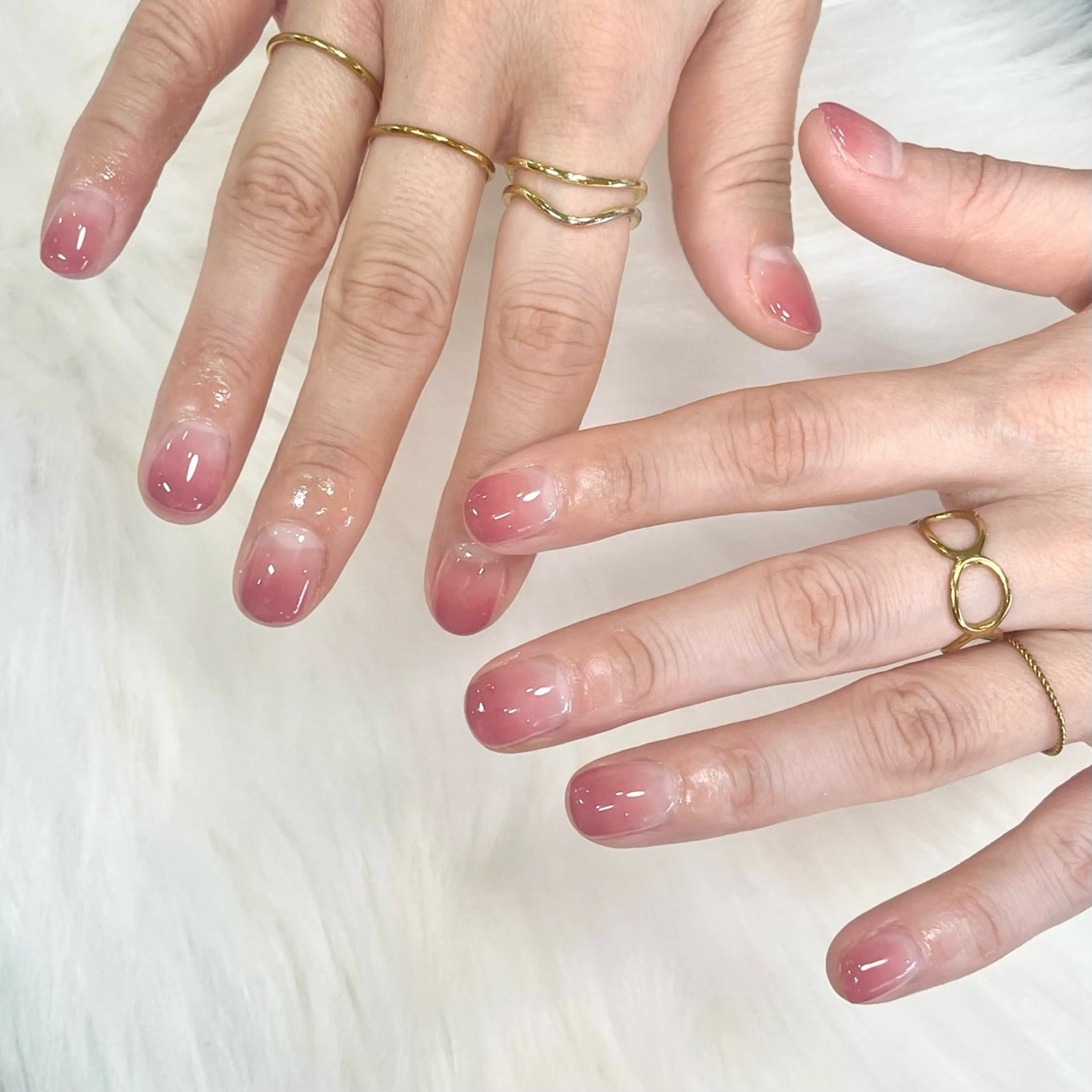 ネイル グラデーション Lealea .wのネイルデザイン