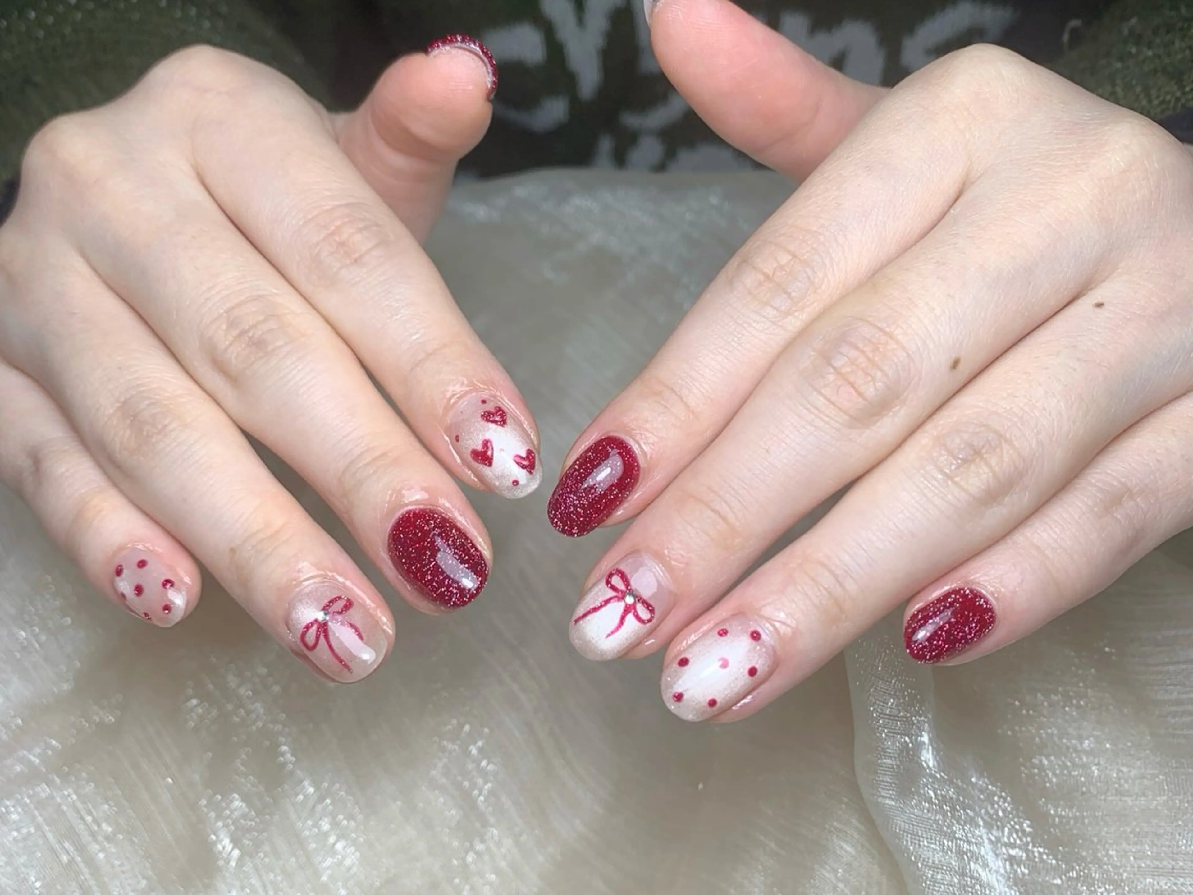 ネイル オーロラネイル チークネイル フレンチネイル ジェルネイル ガラスフレンチ ハンドネイル Nail Jolie所属・Nail Jolieのネイルデザイン