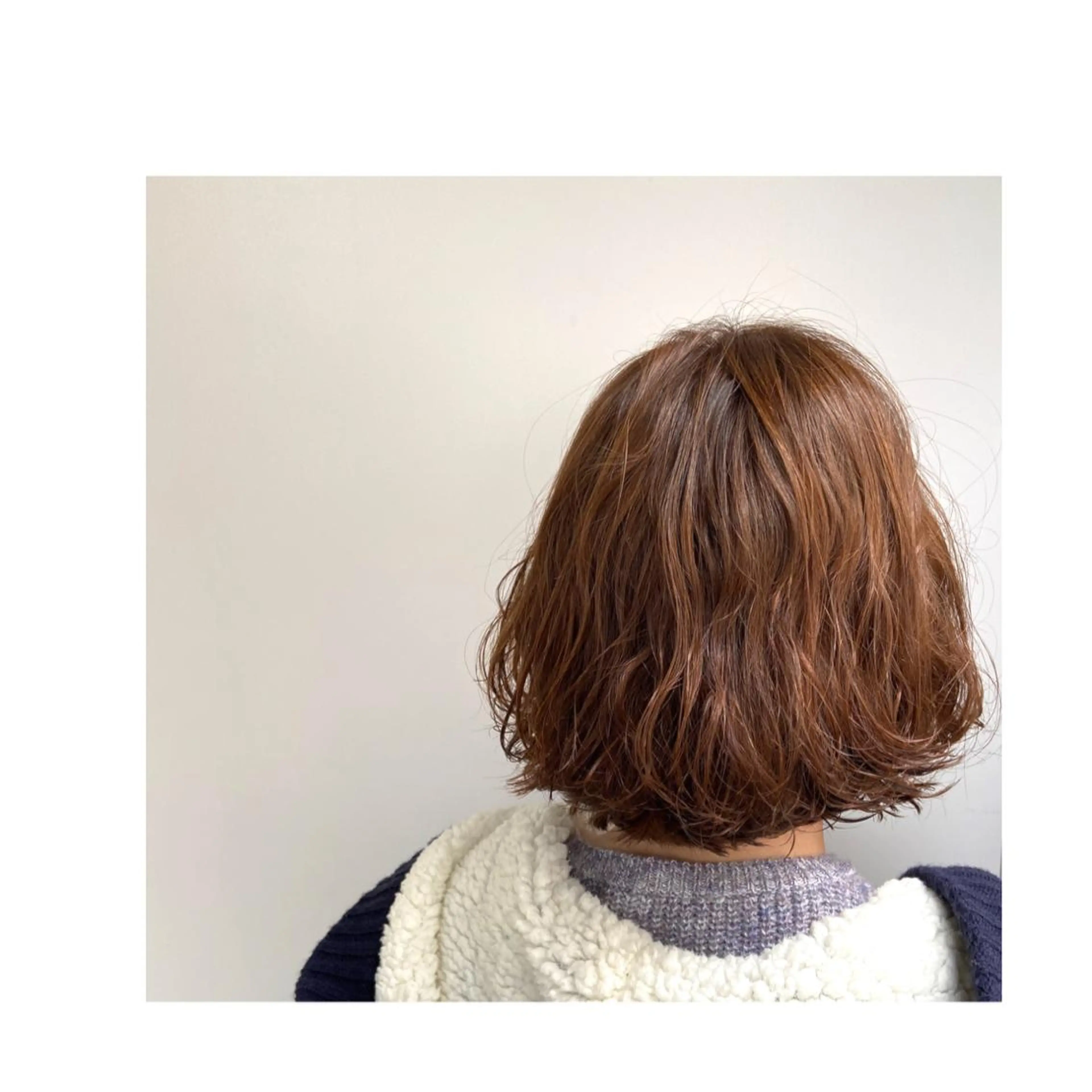 ミディアム パーマ ミディアムパーマ 30代からの大人 ショートのヘアスタイル