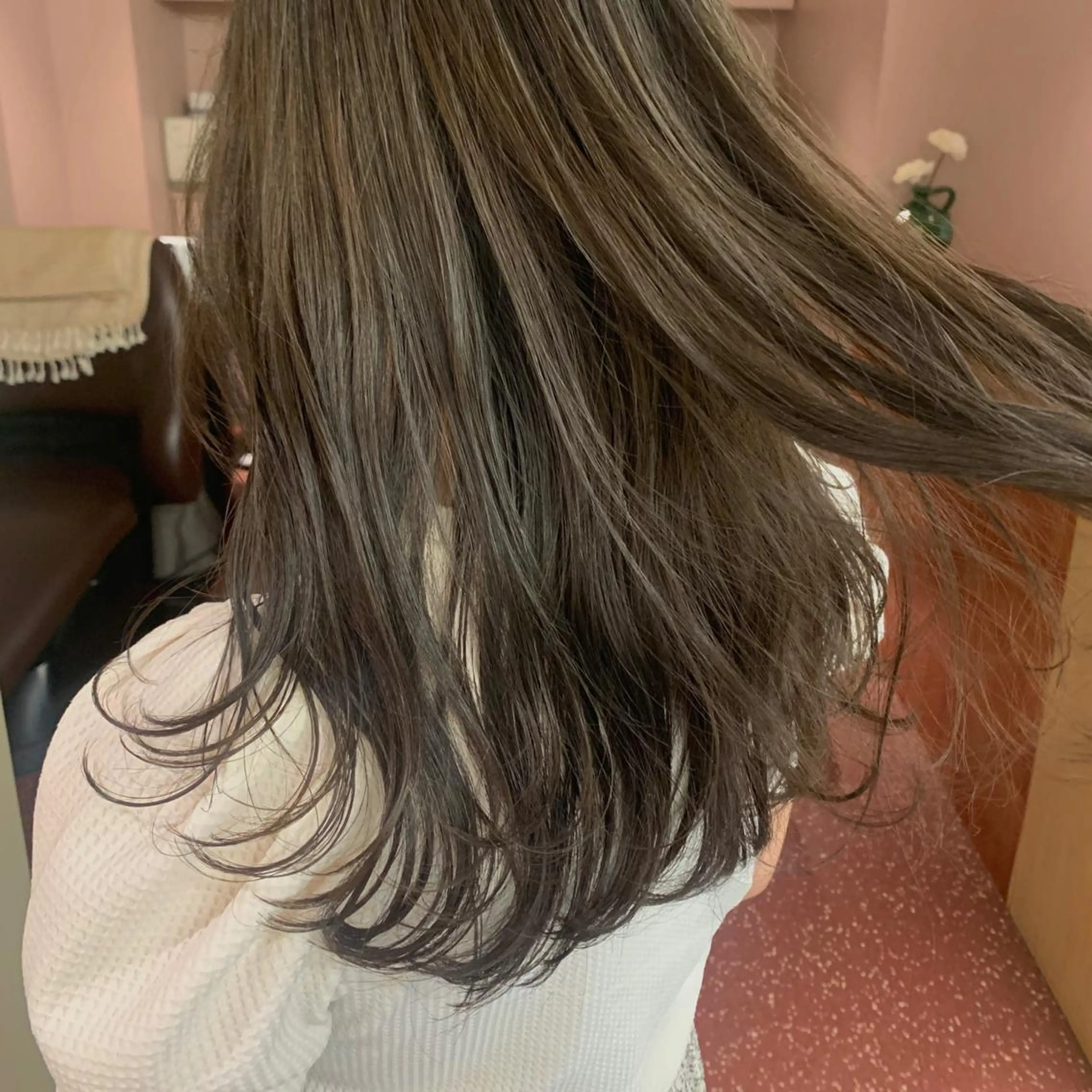 ロング カラー yupi🐈‍⬛ レイヤー/パーマのヘアスタイル