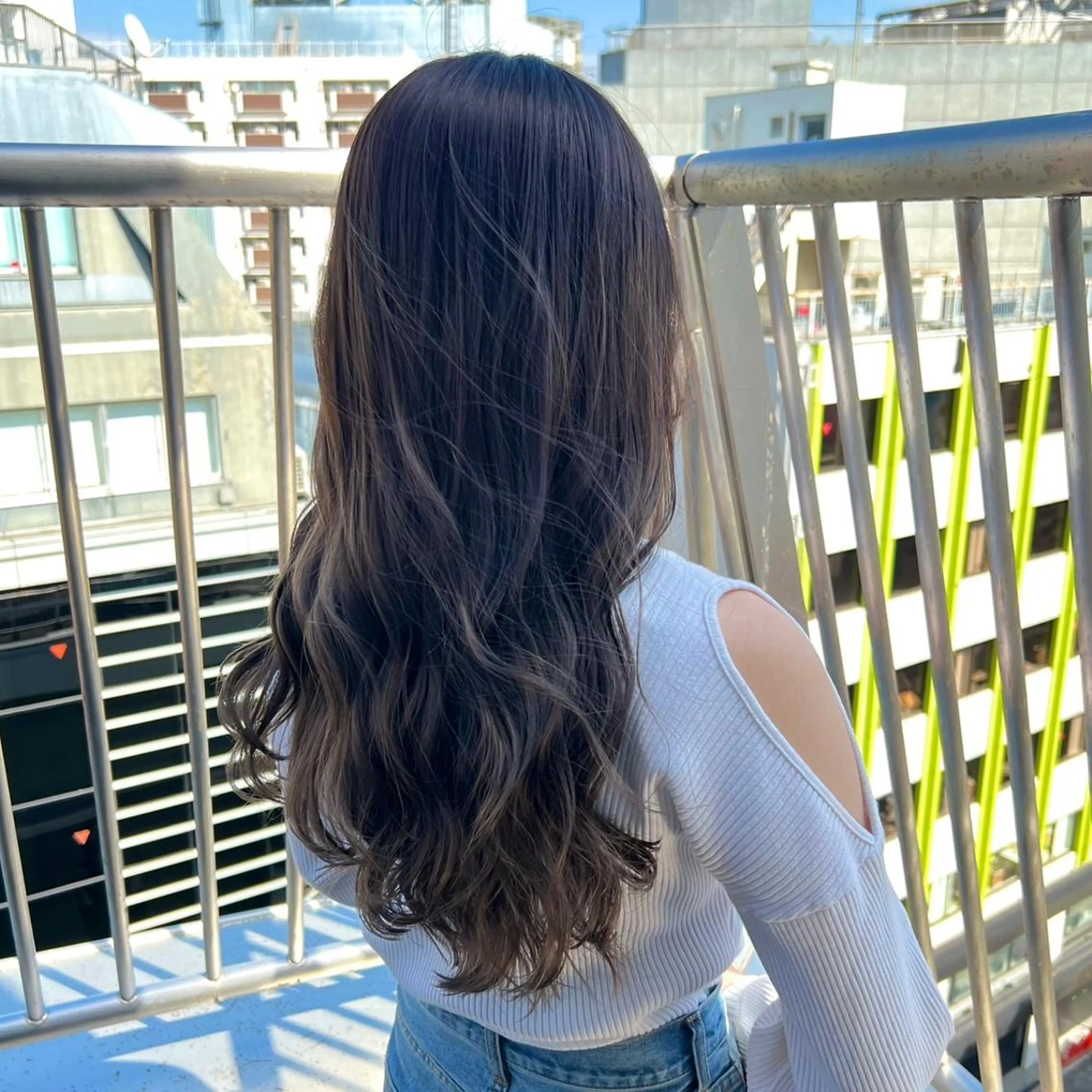 ロング カラー パーマ 小顔カット カット ヘアカラー トリートメント 髪質改善/ レイヤーカット金井翔のヘアスタイル