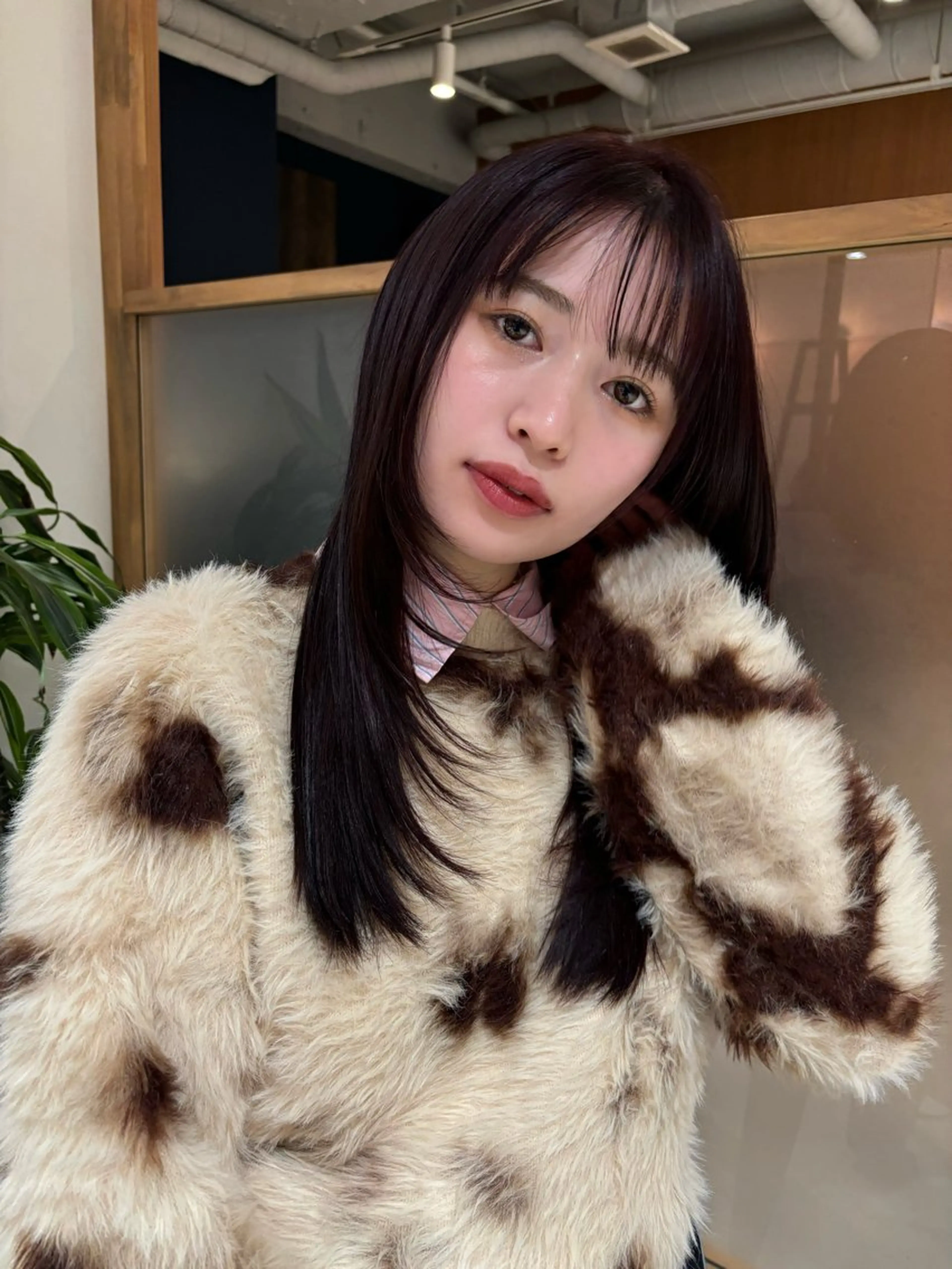 ロング カラー ヘアカラー トリートメント mei|顔まわり ×透明感カラーのヘアスタイル