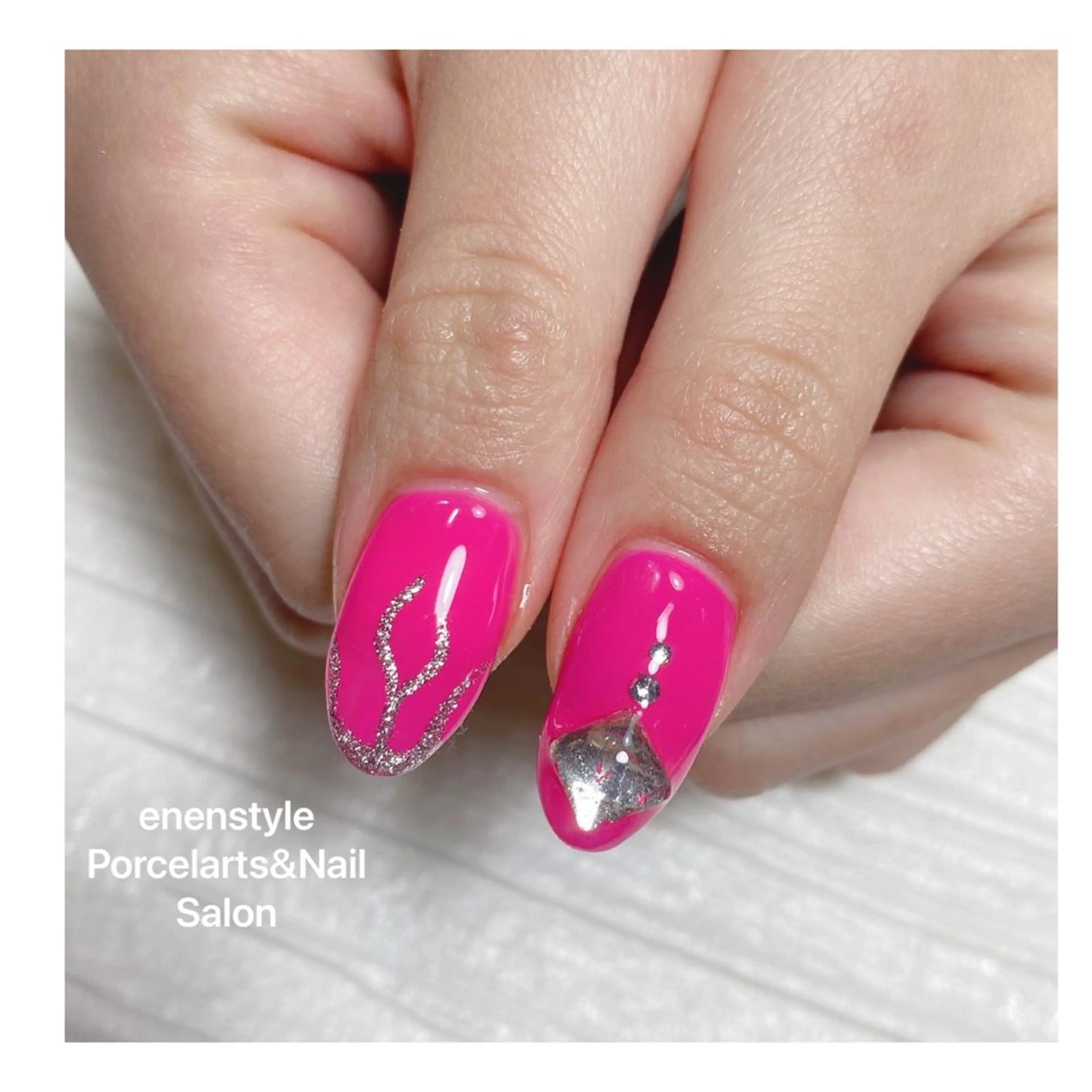 ミディアム ネイル ハンドネイル 👑enen style👑のネイルデザイン