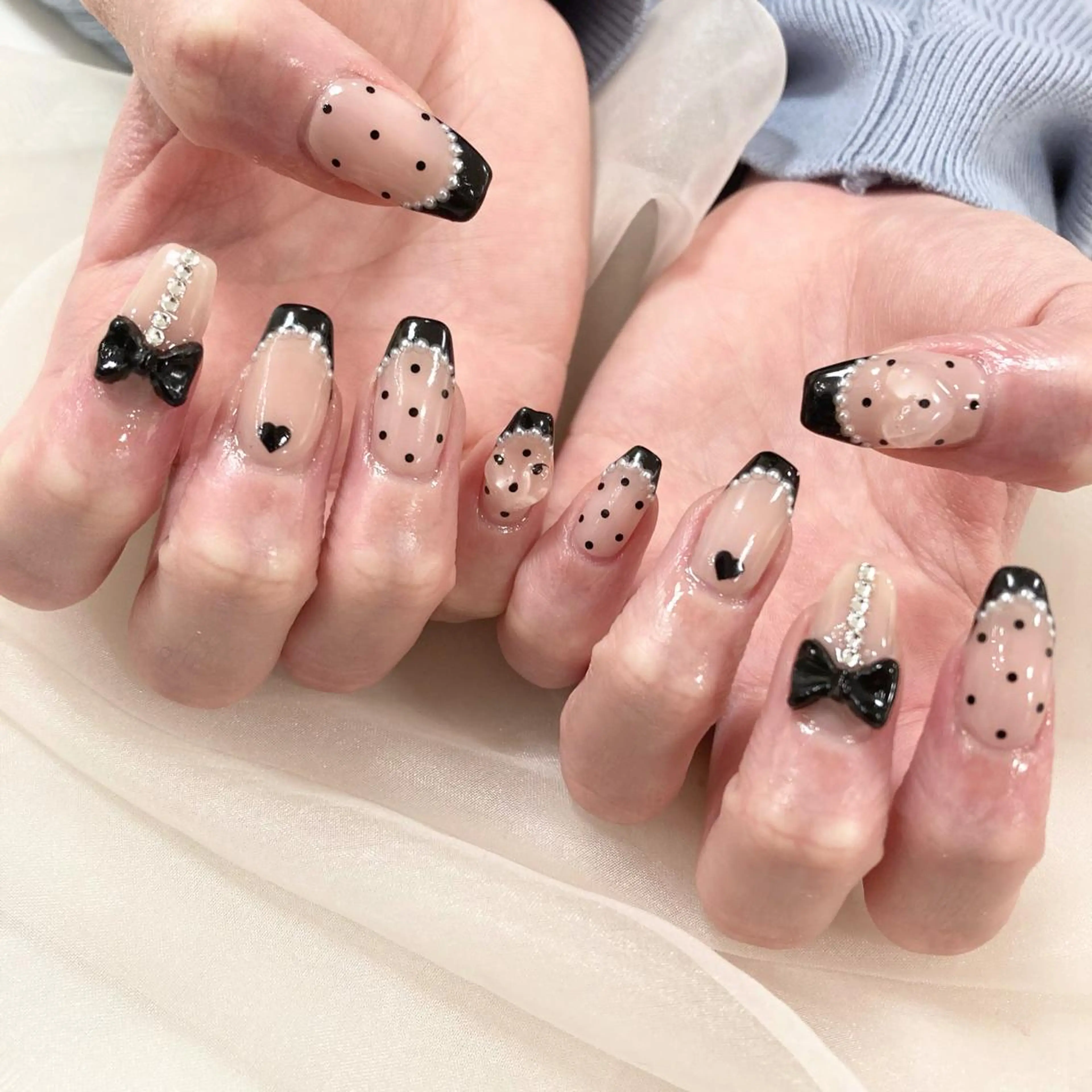 ネイル ハンドネイル GO TODAY SHAiRE SALON 表参道colore店所属・emmi nailのネイルデザイン