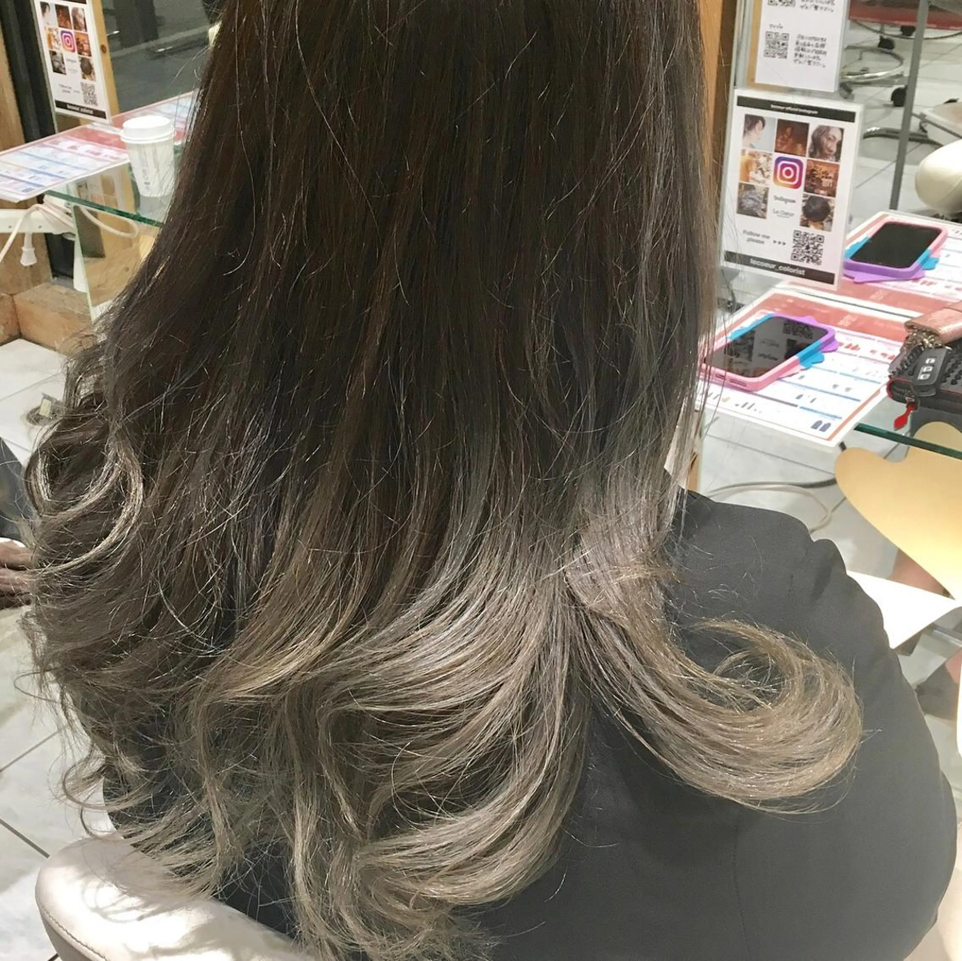 カラー グラデーションカラー シルバー 落合孝臣/新潟駅南 /髪質改善のヘアスタイル