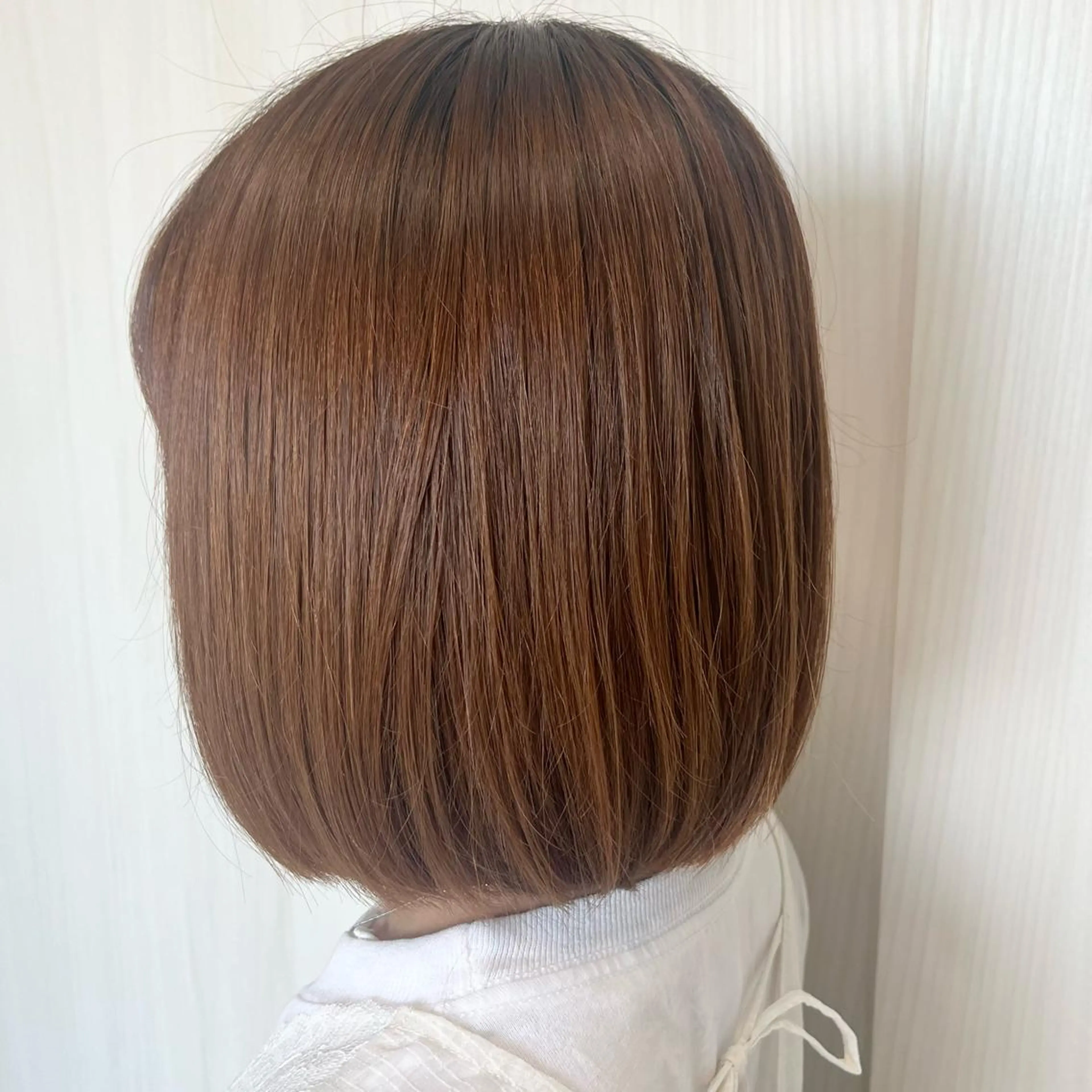 ミディアム カラー 溝口 奈穂のヘアスタイル