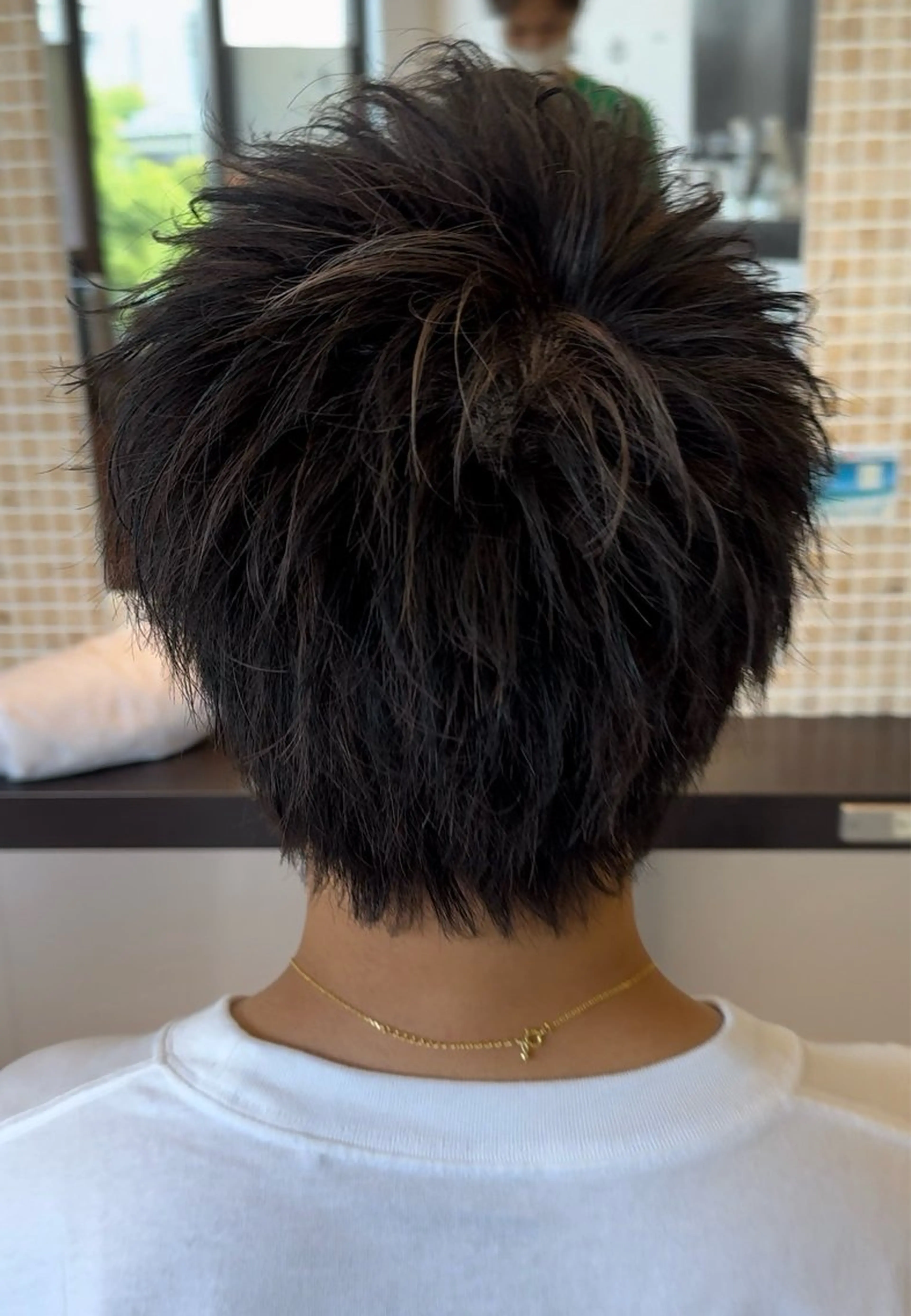カラー メンズ メンズウルフカット ウルフカット カット ヘアカラー vivid所属・麻生誠 メンズ特化❤️‍🔥のヘアスタイル