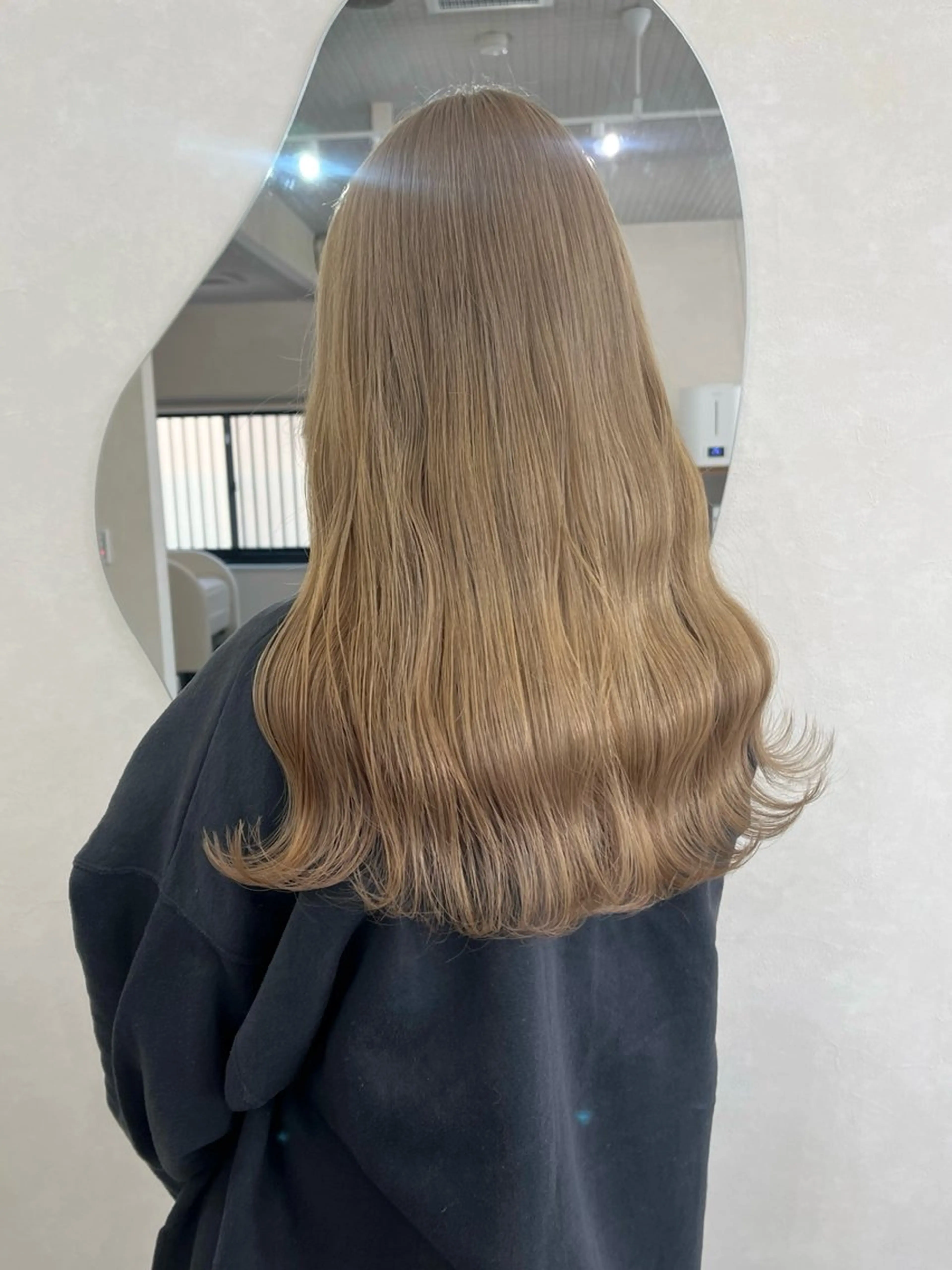ロング カラー カット ヘアカラー mir所属・長山 茉白のヘアスタイル