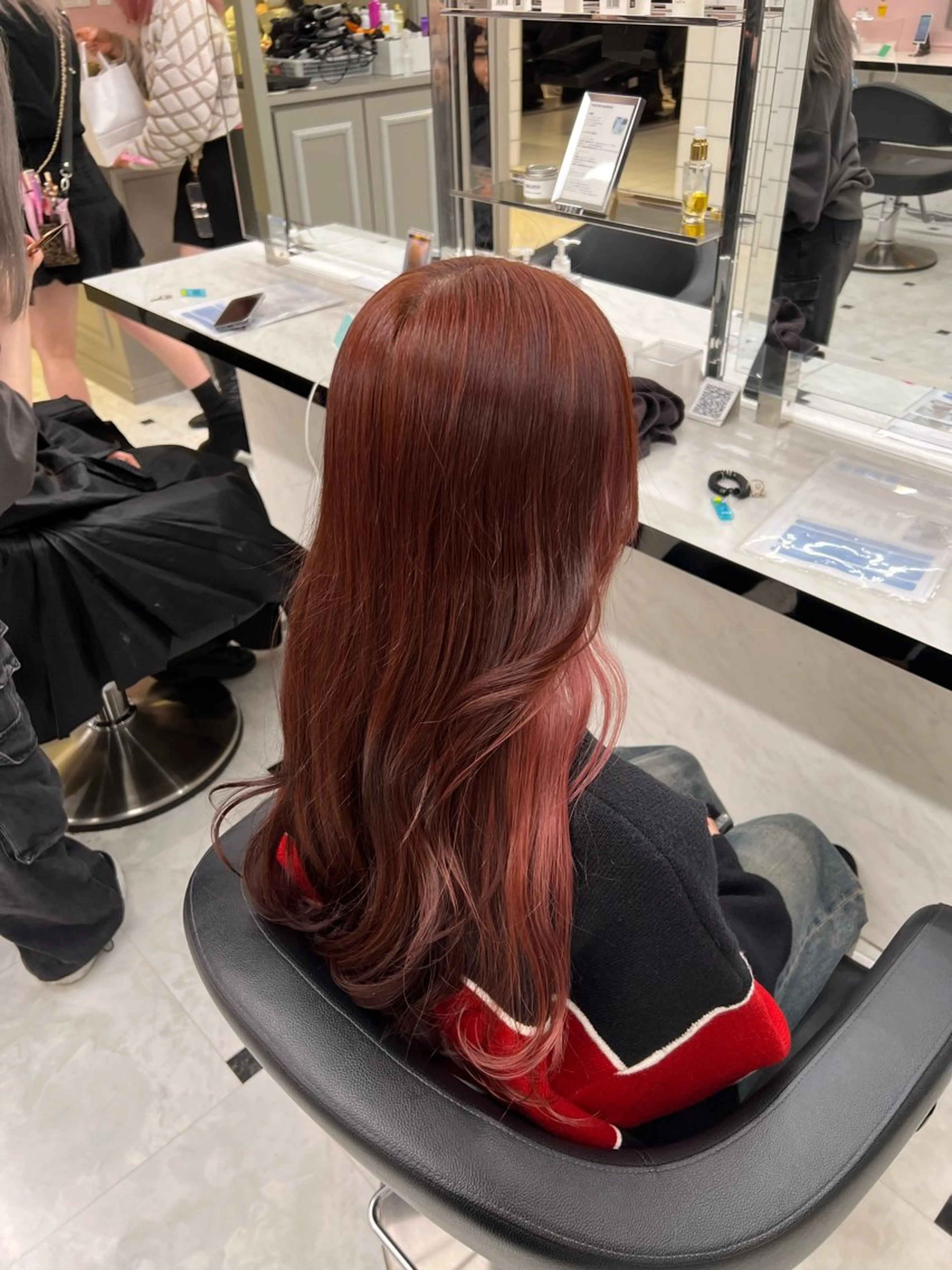 ロング カラー ヘアカラー ‎🤍トレンドモテ髪 ‎🤍暖色🤍りなのヘアスタイル