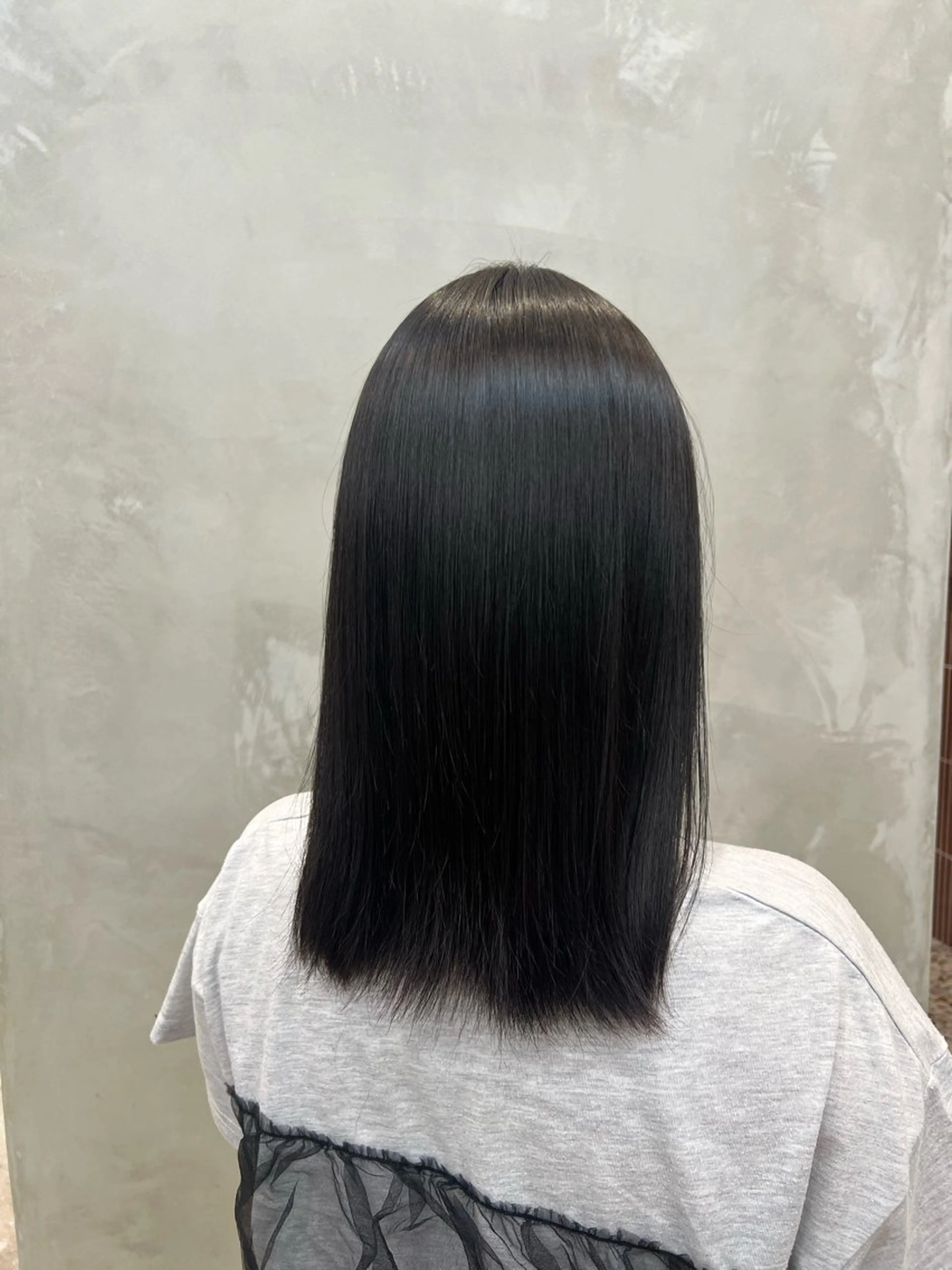 ミディアム 縮毛矯正 elima調布所属・澤崎 ゆらのヘアスタイル