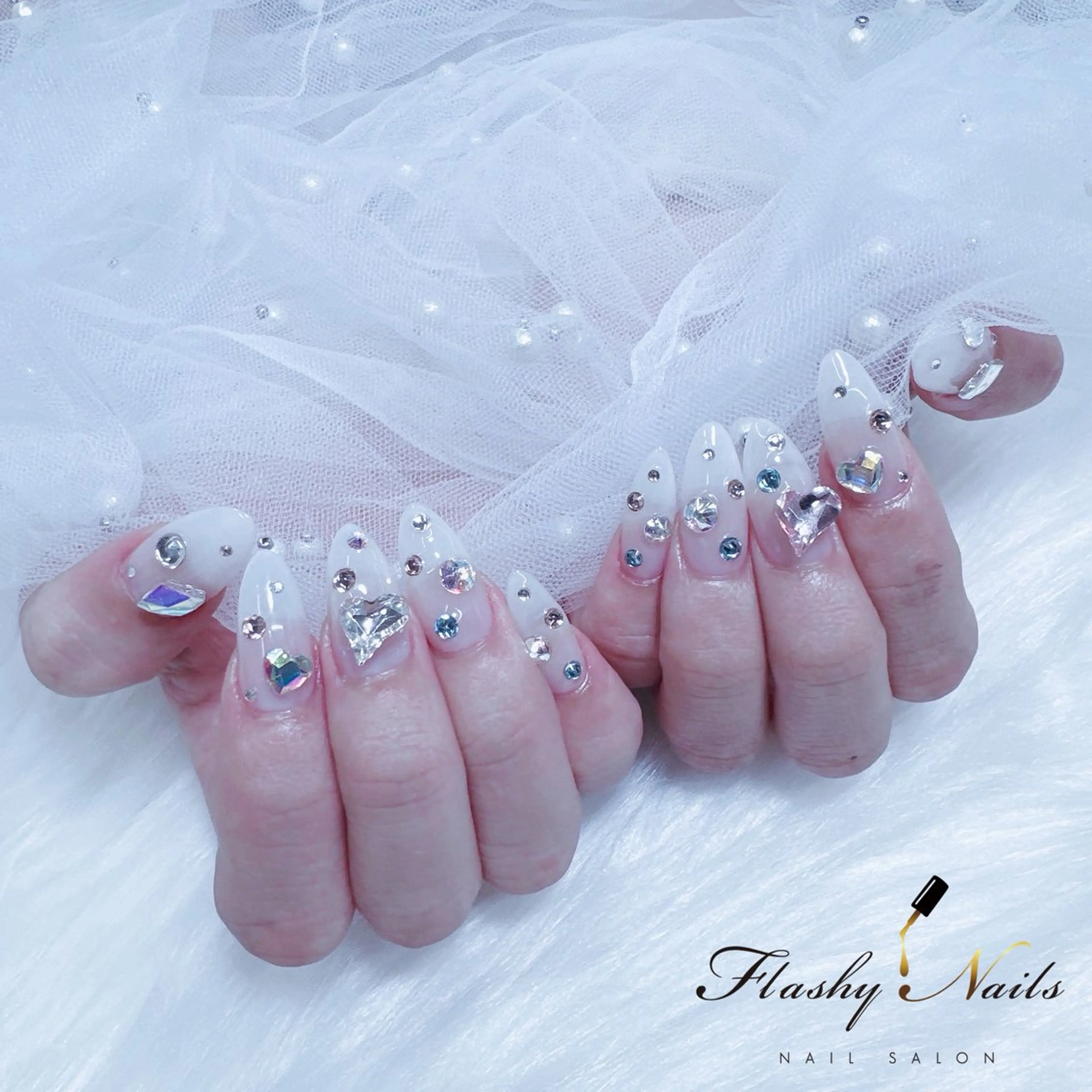 ネイル Flashy Nailsのネイルデザイン