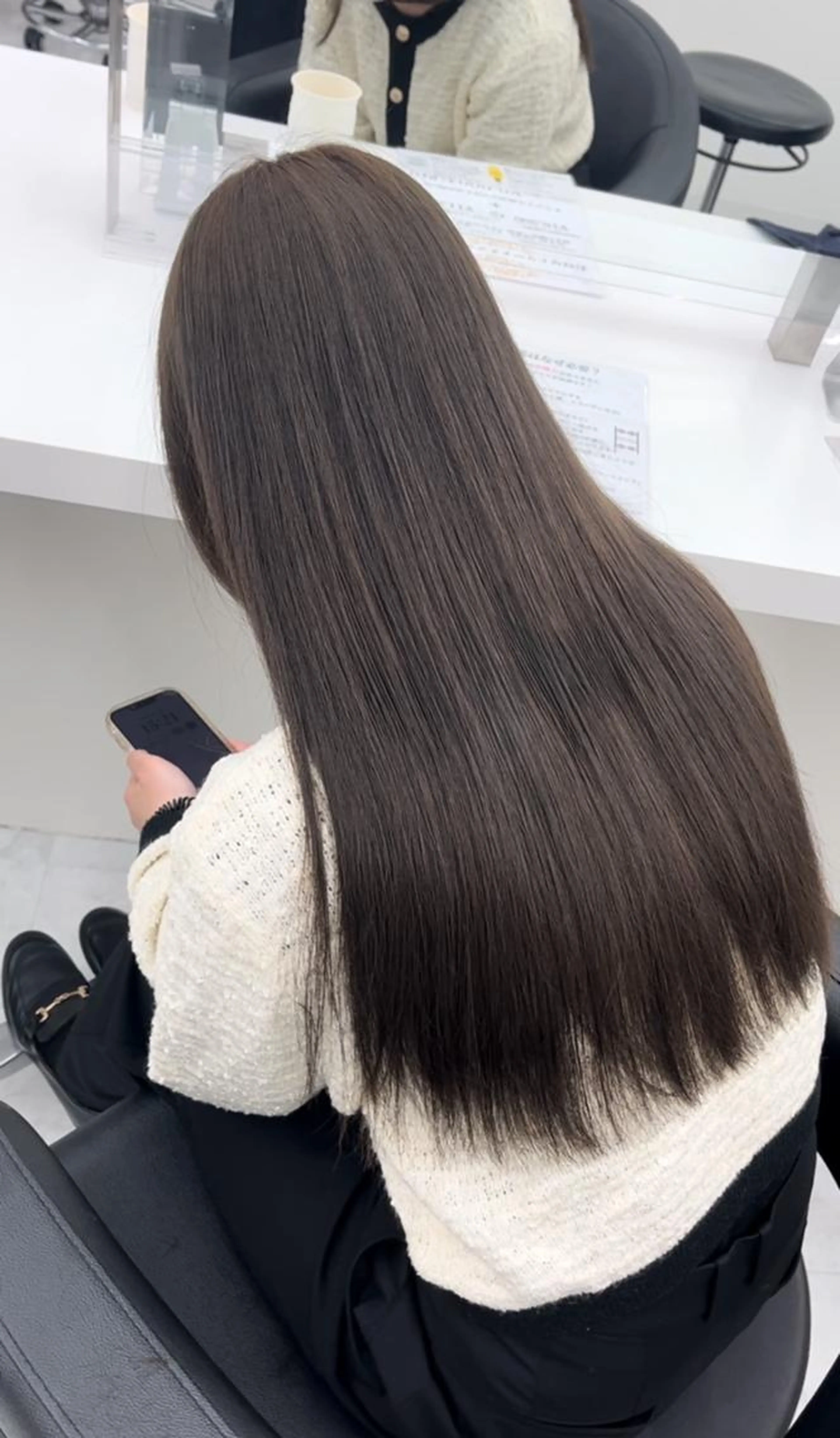 【♡うねり・パサつき改善♡】カット＋ワンカラー＋縮毛矯正🤍の写真