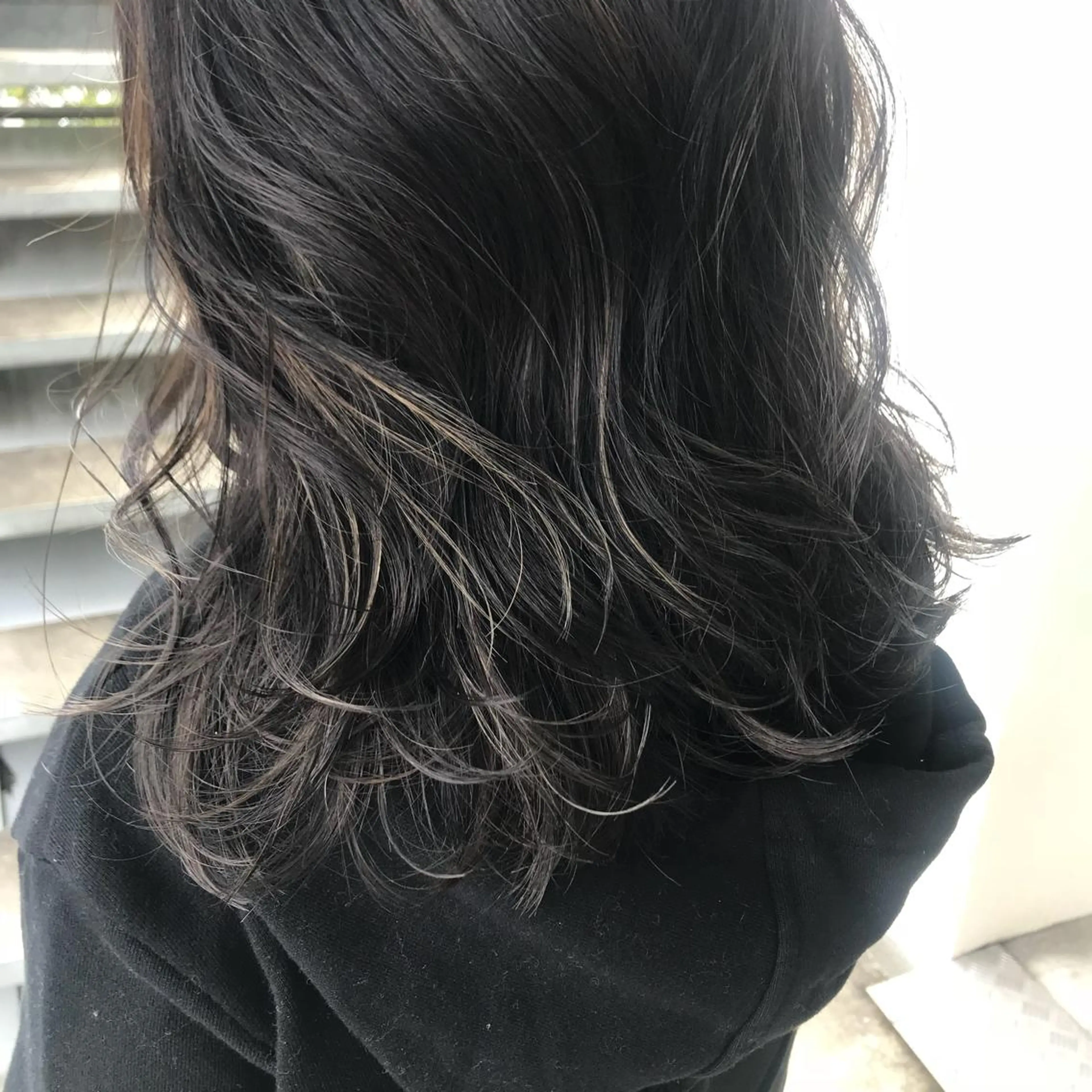 ミディアム カラー 中村 瑞希のヘアスタイル
