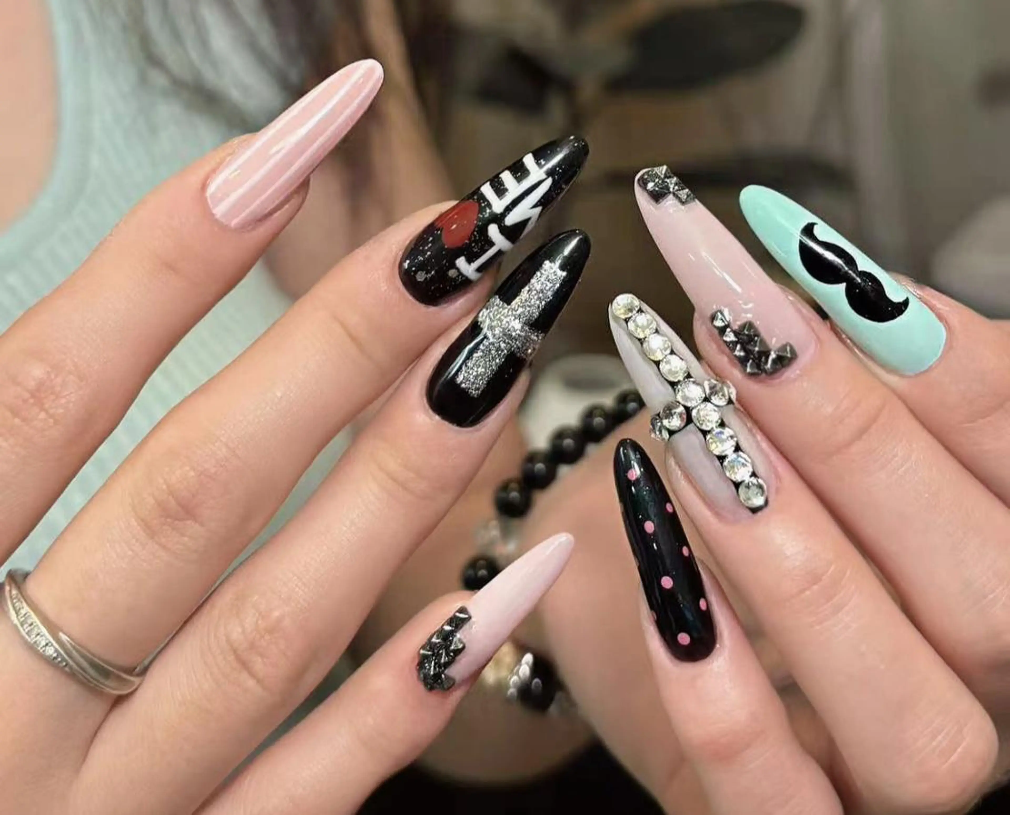 ネイル ハンドネイル Pure&Rich Nailのネイルデザイン