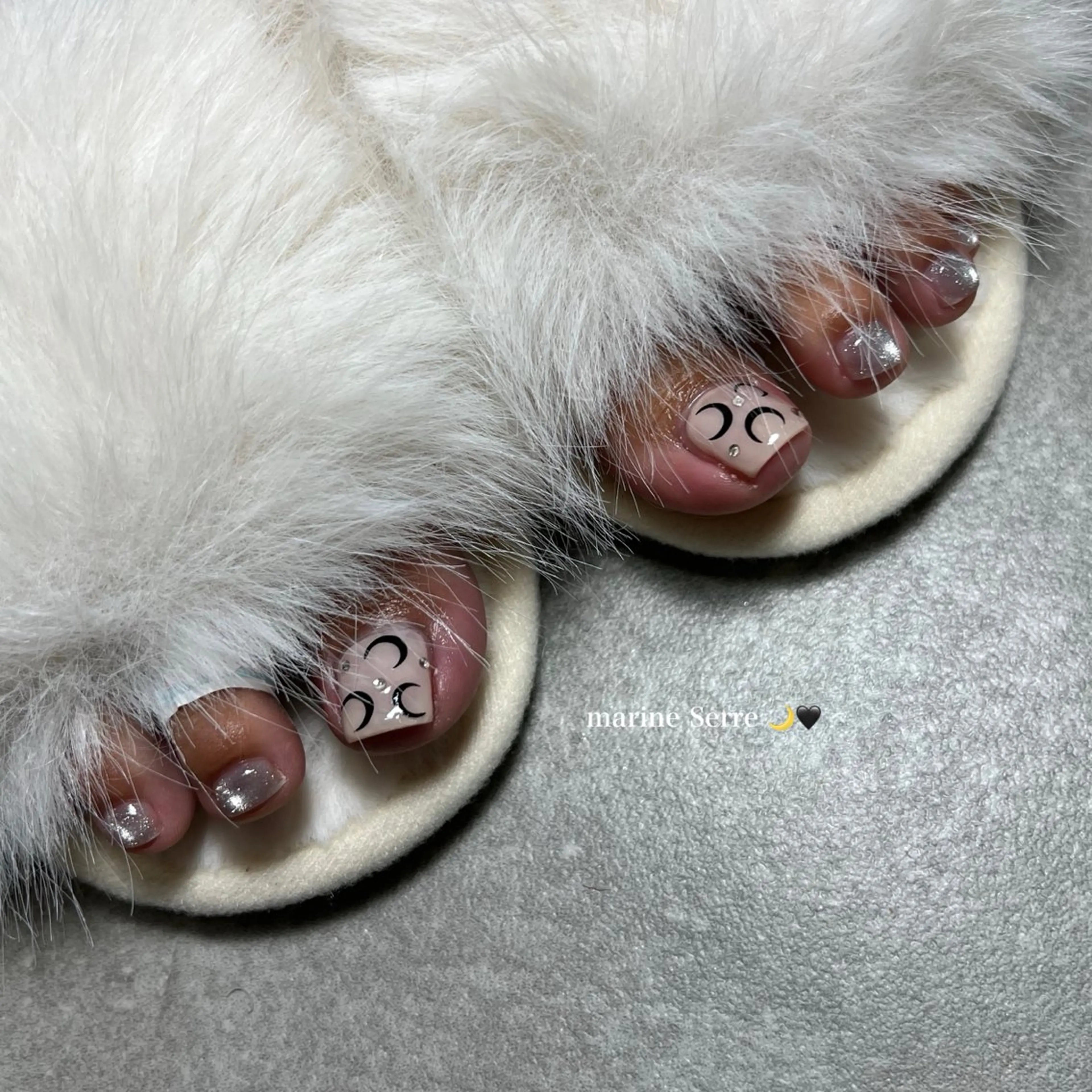《ご新規様オフ無料》FOOT👣2本artの写真