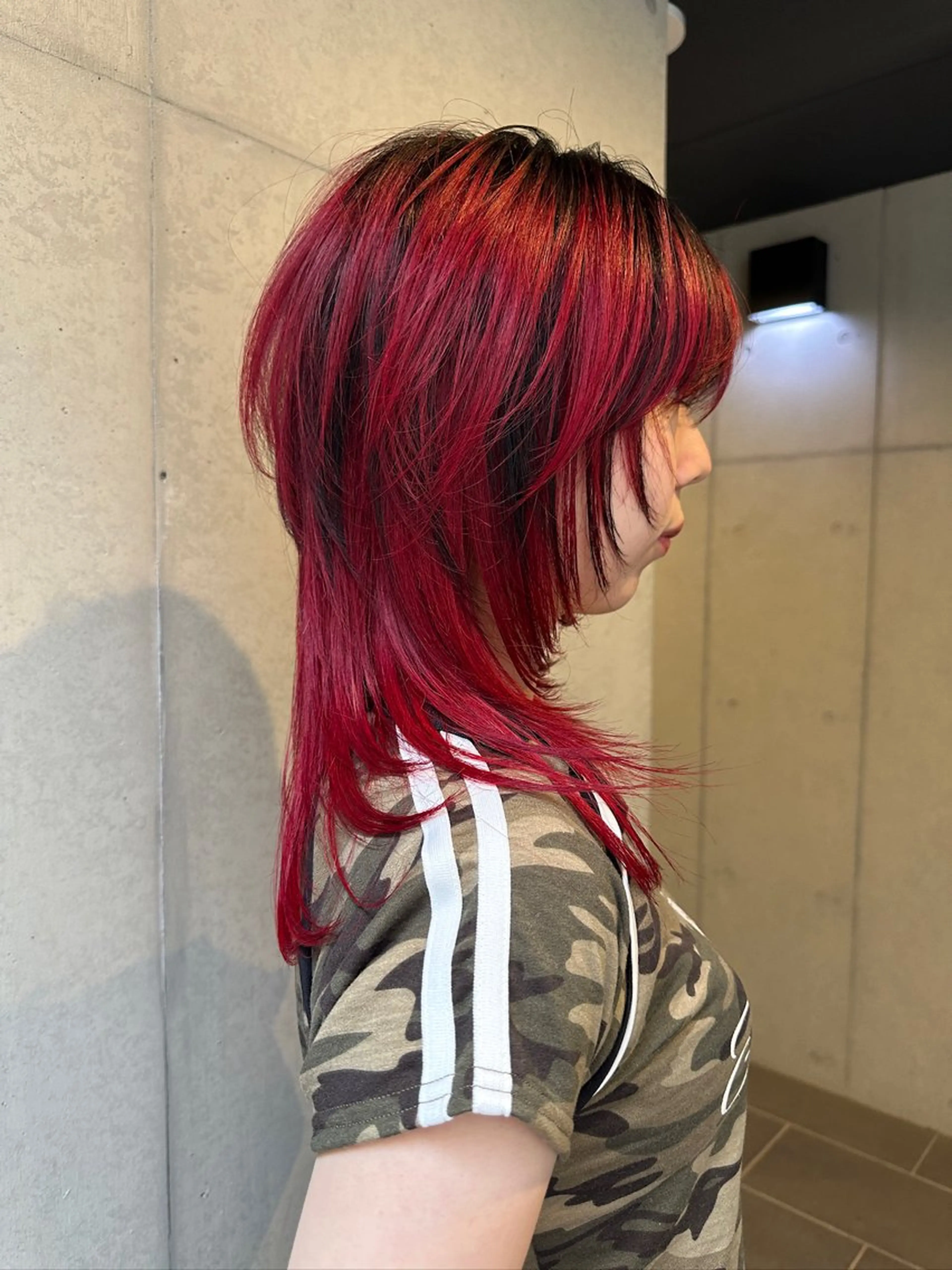 ミディアム カラー デザインカラー ウルフカット カット ヘアカラー ウルフ/レイヤー🟠 山本祐輔🟠のヘアスタイル