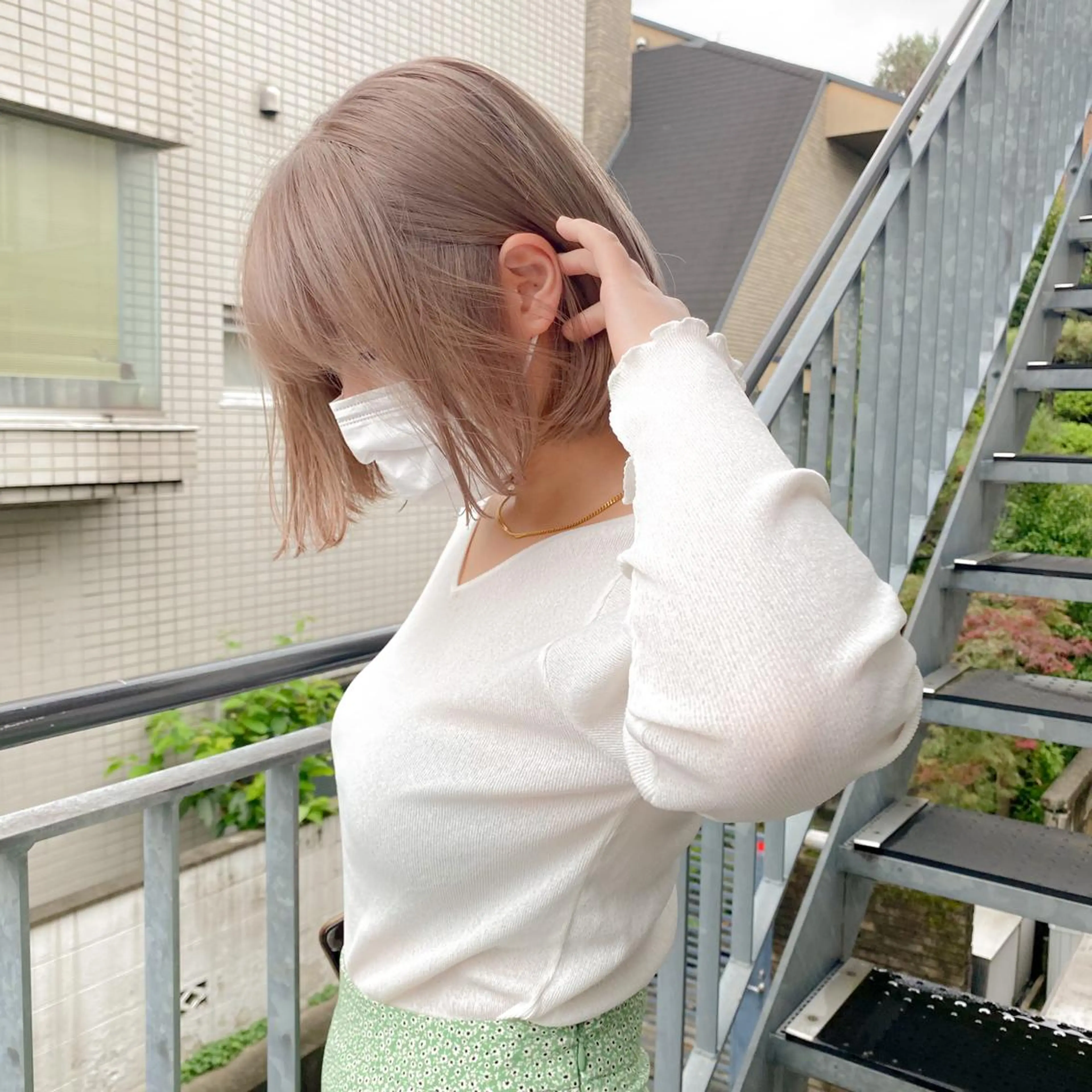 ショート カラー 艶髪ブリーチ 永井竜也のヘアスタイル