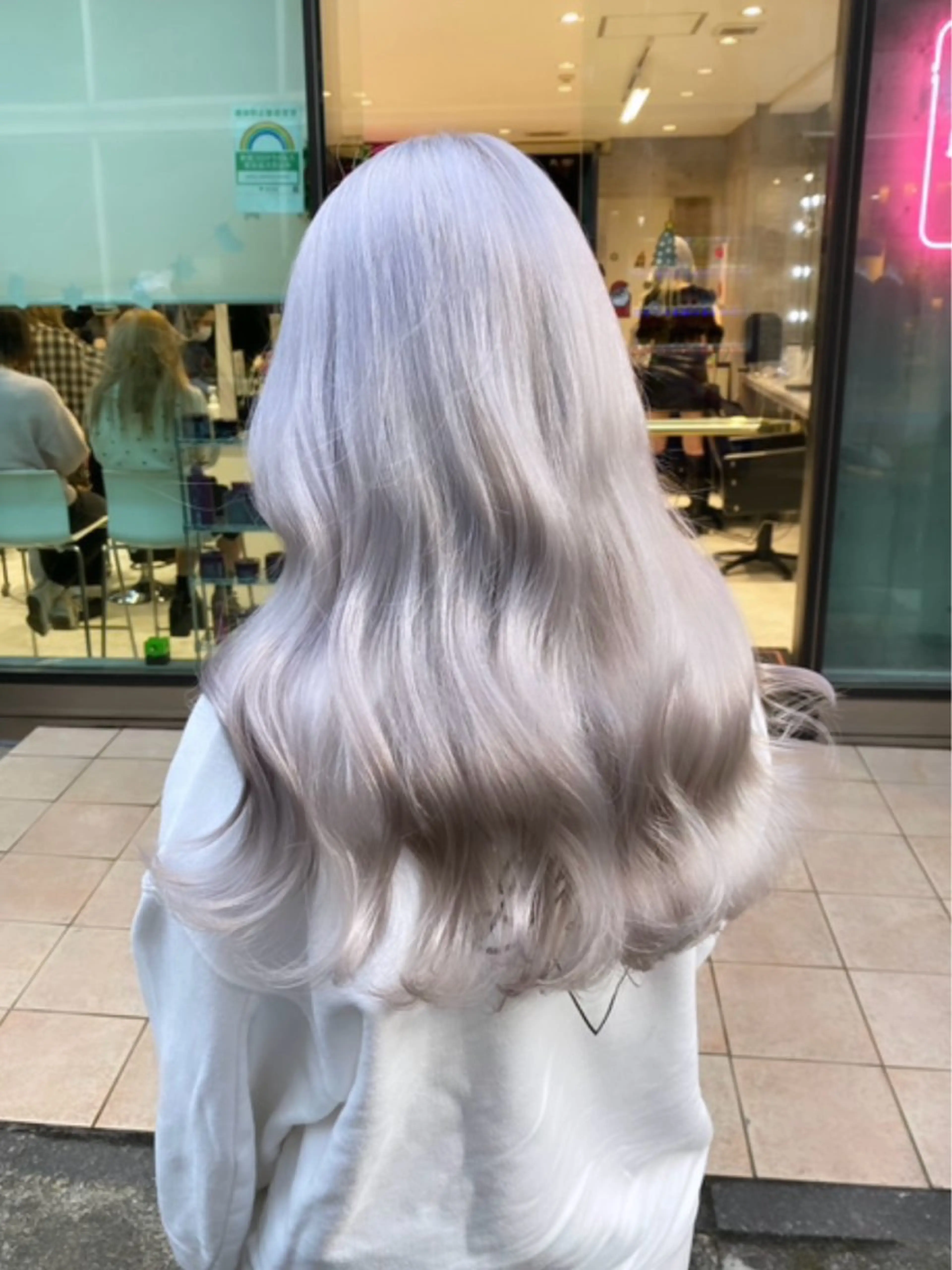 ロング 🩵艶ハイトーン 🩵 𝓨𝓤𝓤のヘアスタイル