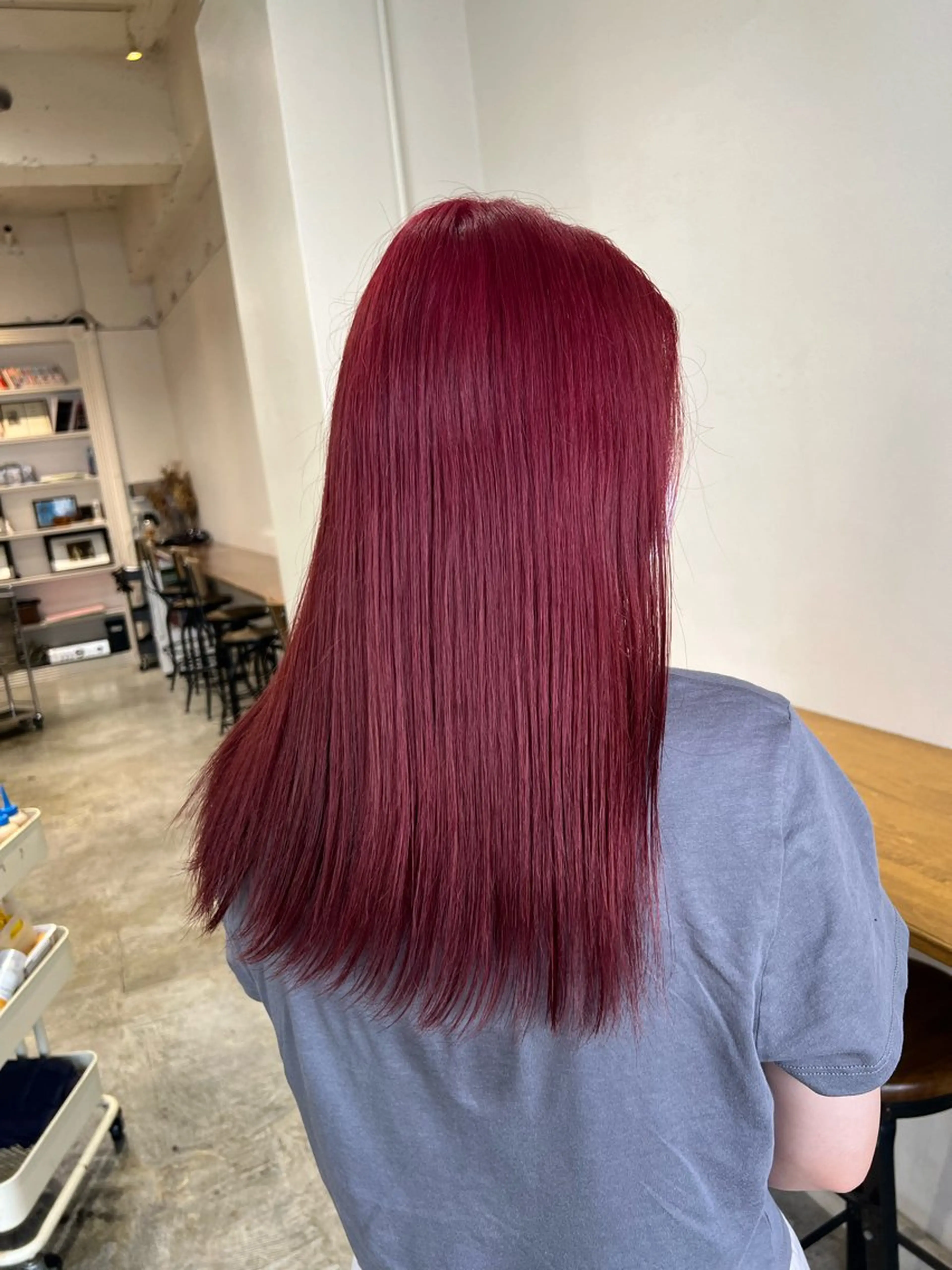 セミロング カラー ヘアアレンジ レッドカラー ヘアカラー トリートメント 金子 廉のヘアスタイル