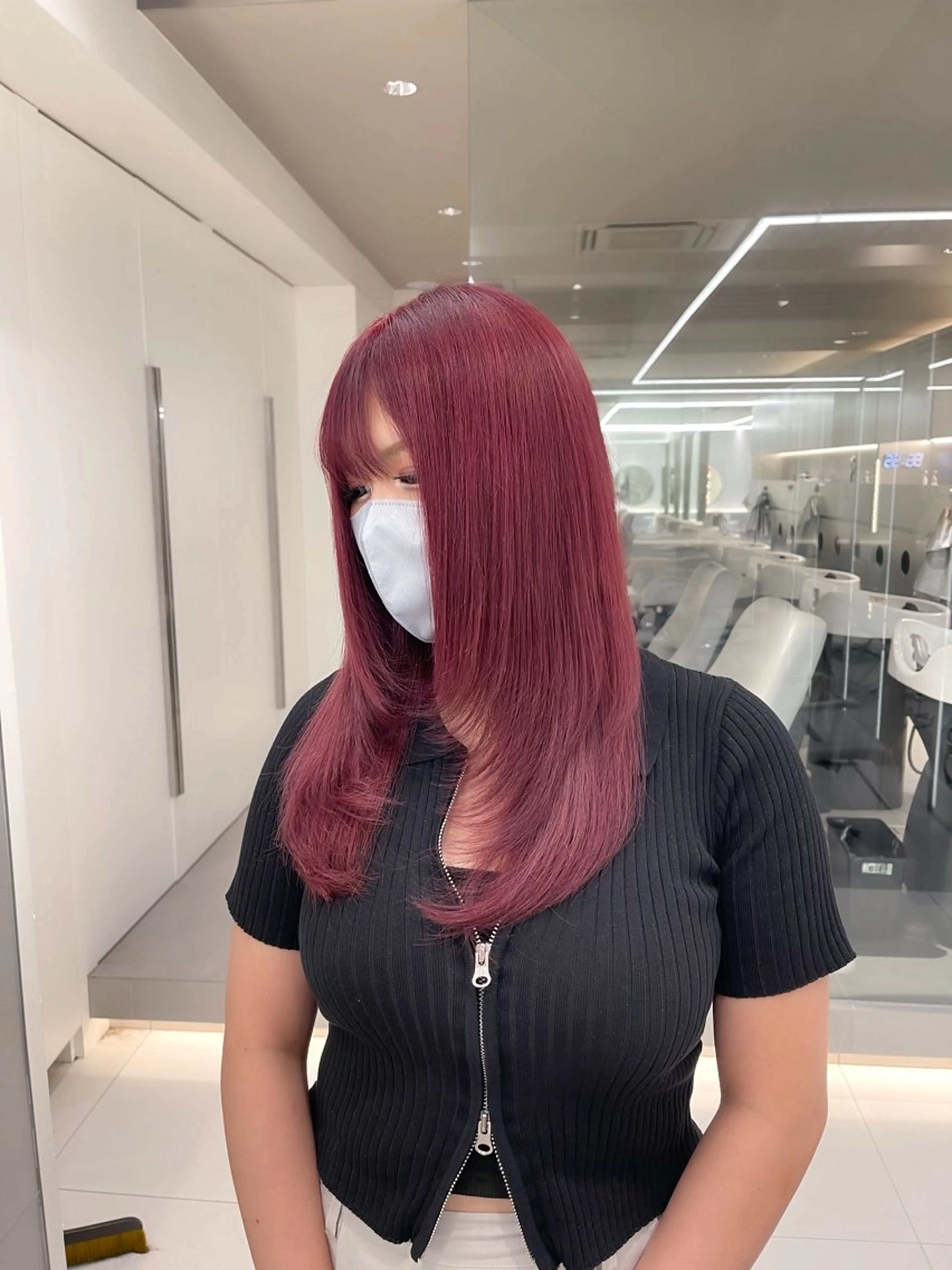 ロング カラー カシス レッドカラー 透明感カラーが 得意です！NAOKIのヘアスタイル