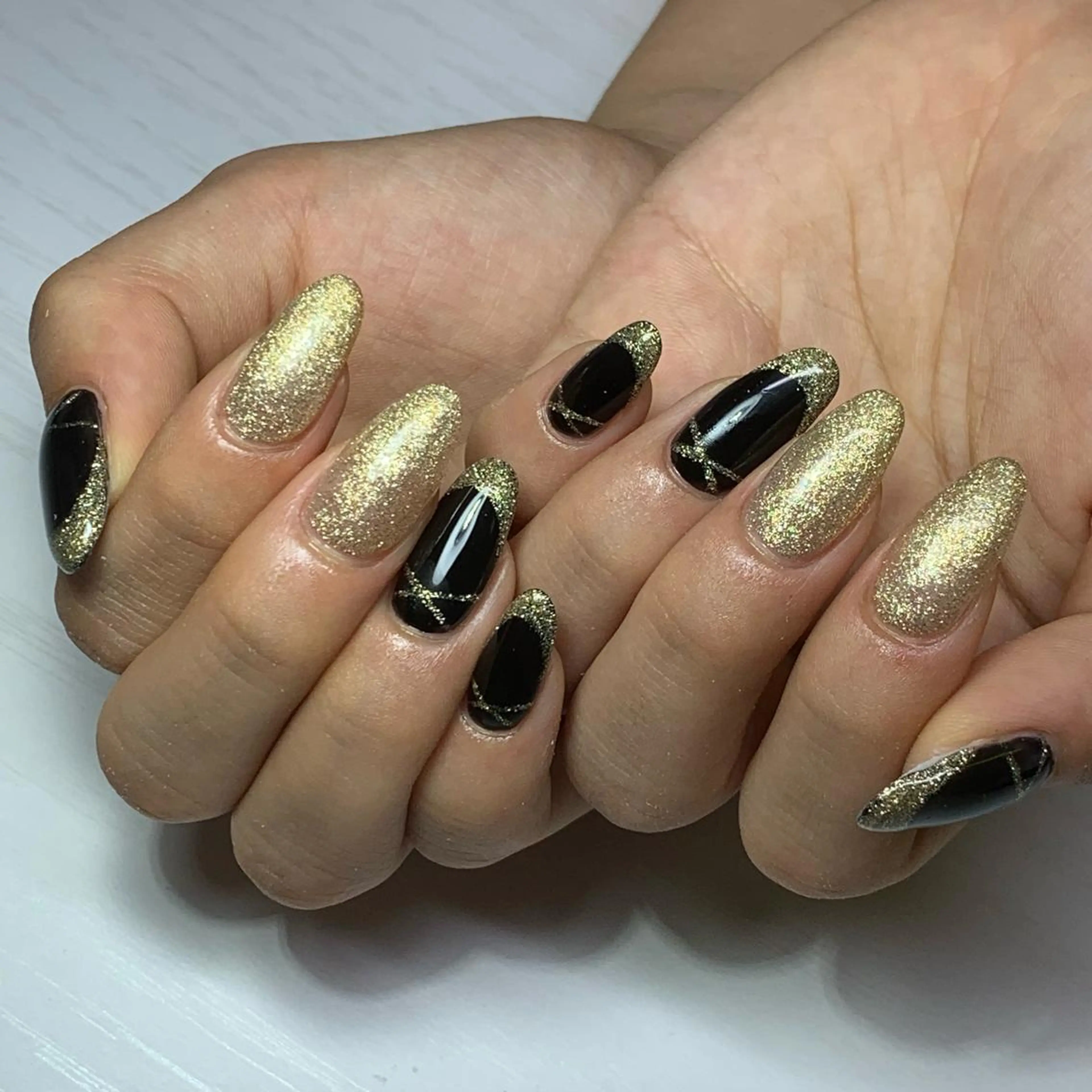 ネイル ハンドネイル καρδιά -ｶﾙﾃﾞｨｱ-のネイルデザイン