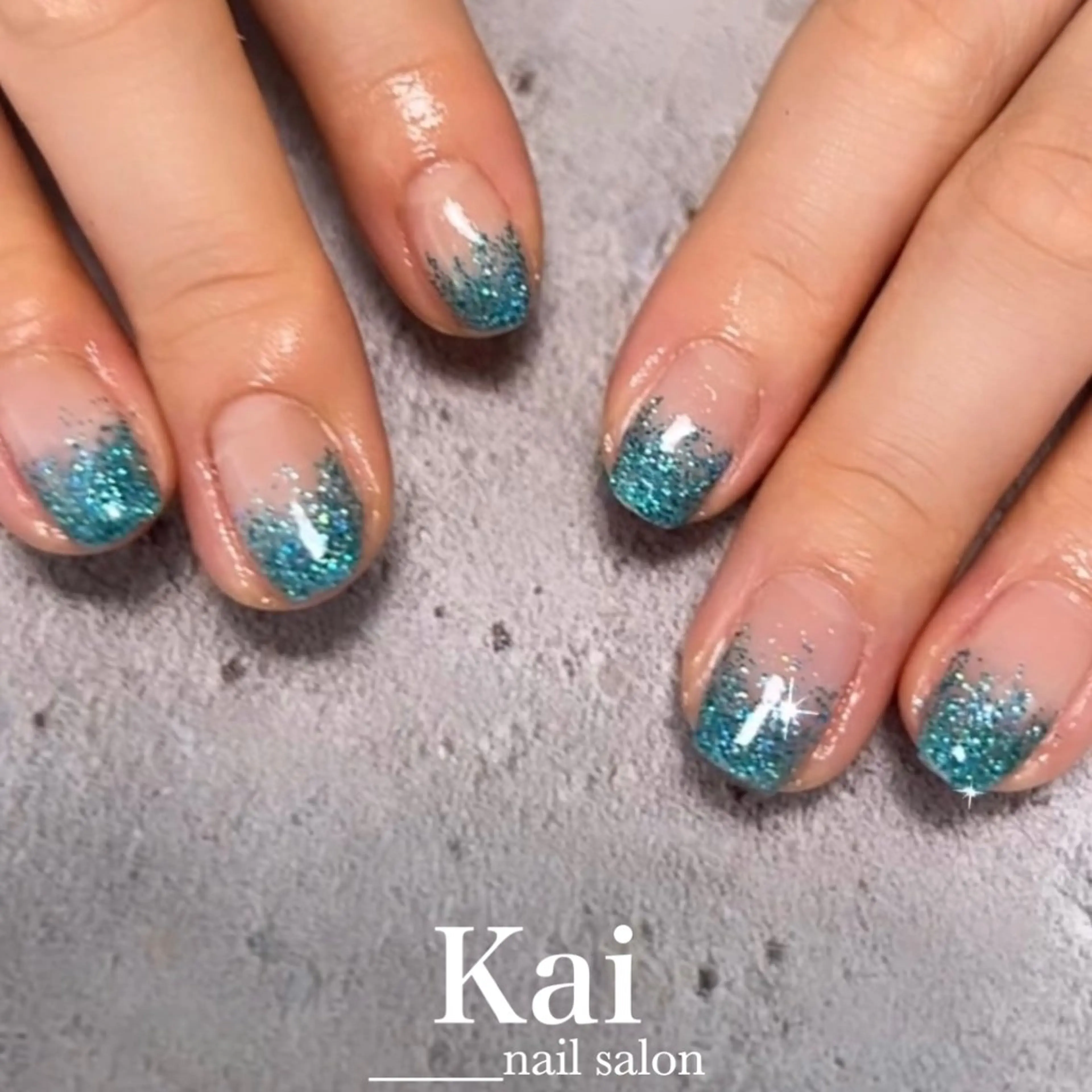 ネイル オーロラネイル ブルー グラデーション 韓国ネイル ラメ(グリッター) ハンドネイル Kai  nail Mayukoのネイルデザイン