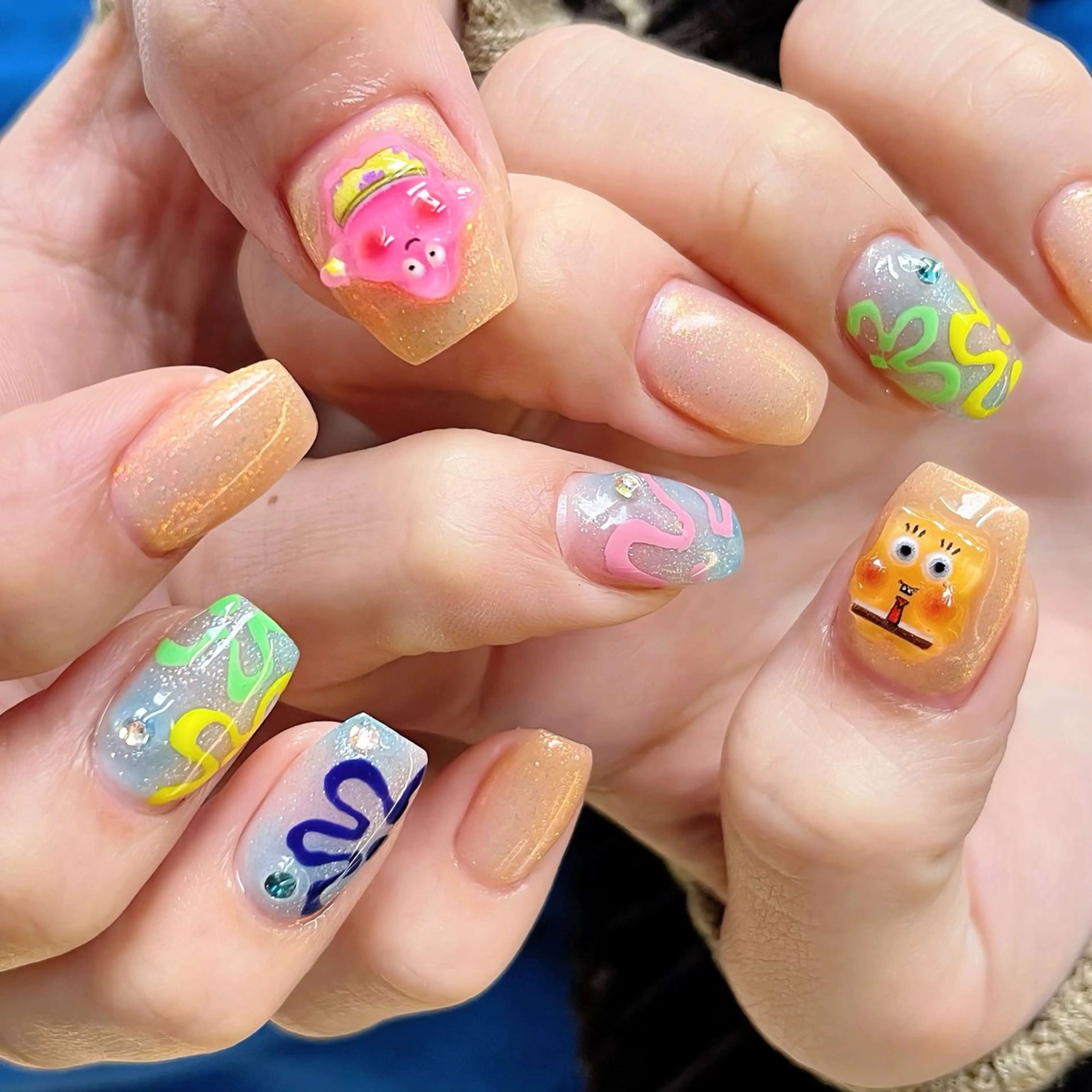 ネイル オーロラネイル フラッシュネイル グラデーション ラメ(グリッター) ラメグラデーション ハンドネイル 🫧OPELIA NAIL渋谷🫧のネイルデザイン