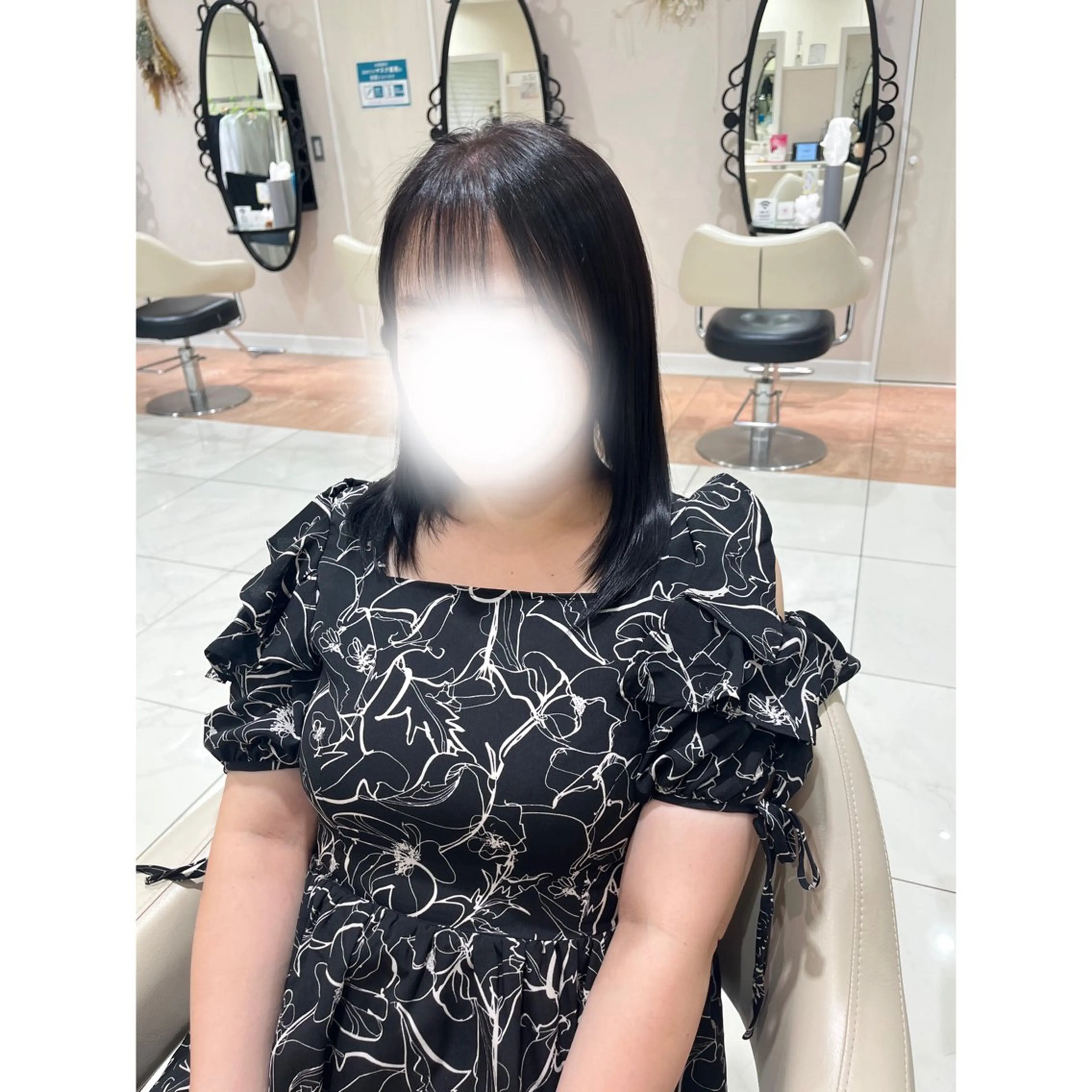 セミロング カラー ヘアカラー 韓国ヘア 🎀中川綾乃🎀のヘアスタイル