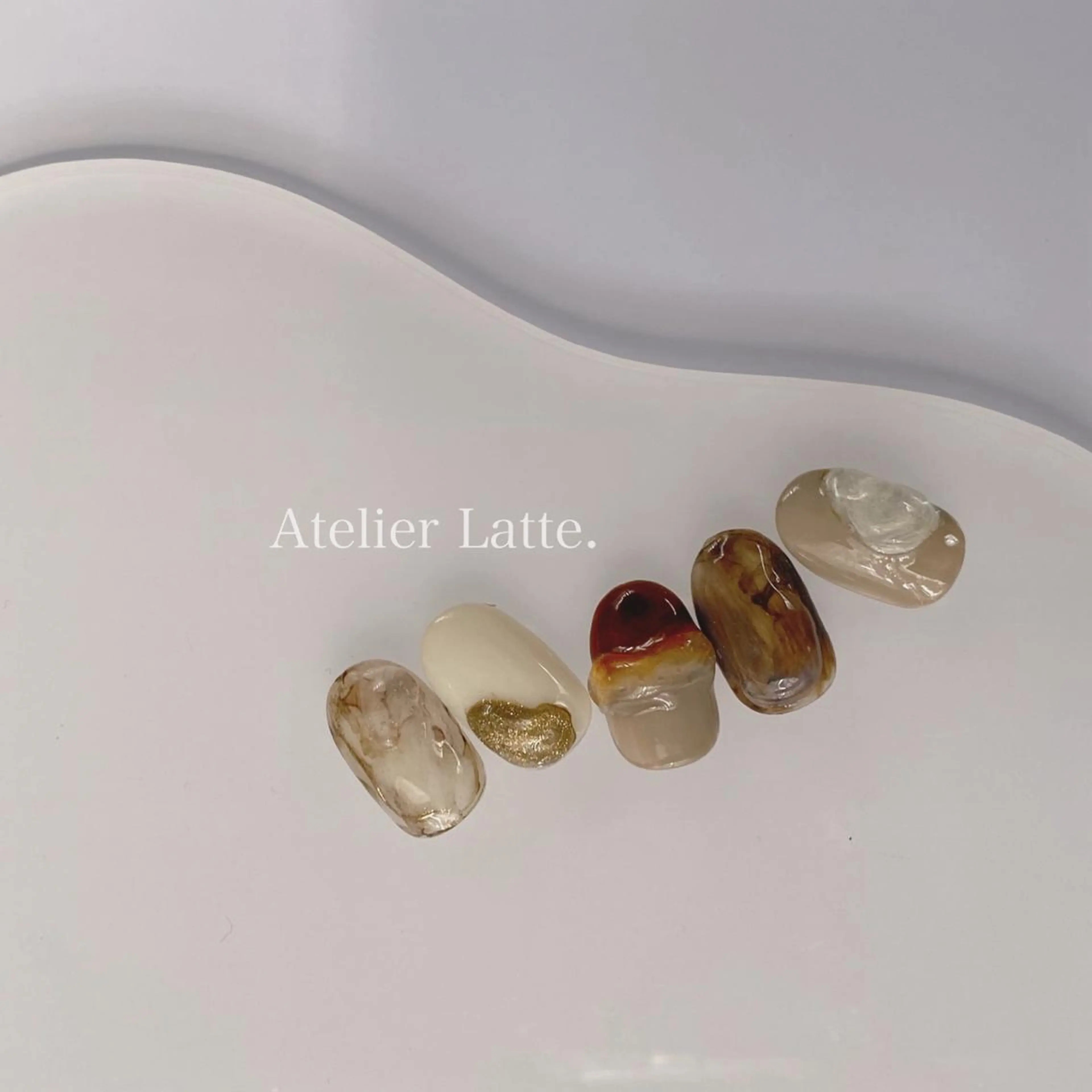 ネイル ハンドネイル フットネイル Atelier Latteのネイルデザイン