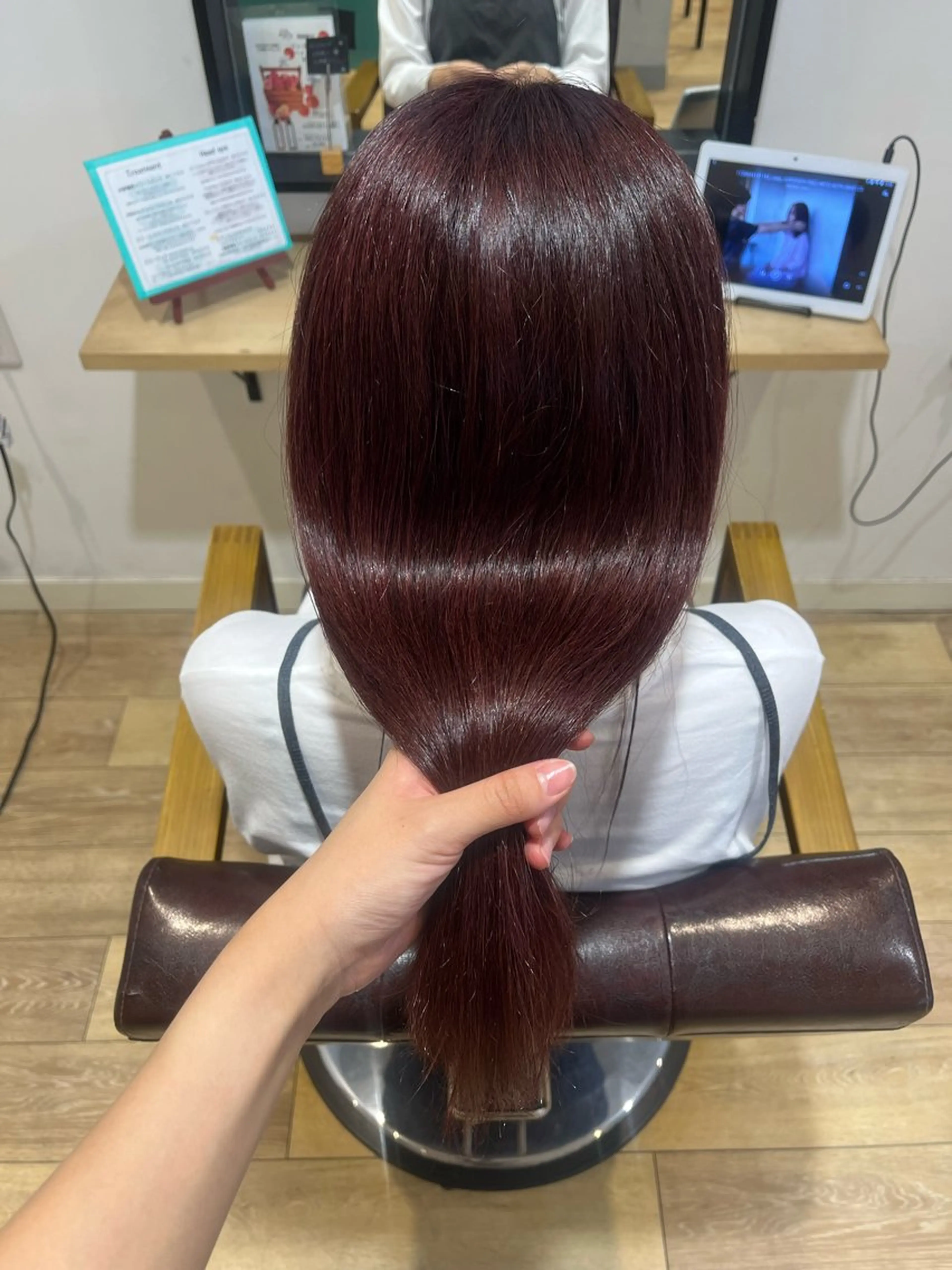 ロング カラー ヘアカラー トリートメント 切りっぱなしボブ ×顔周り🌷江梨🍎のヘアスタイル