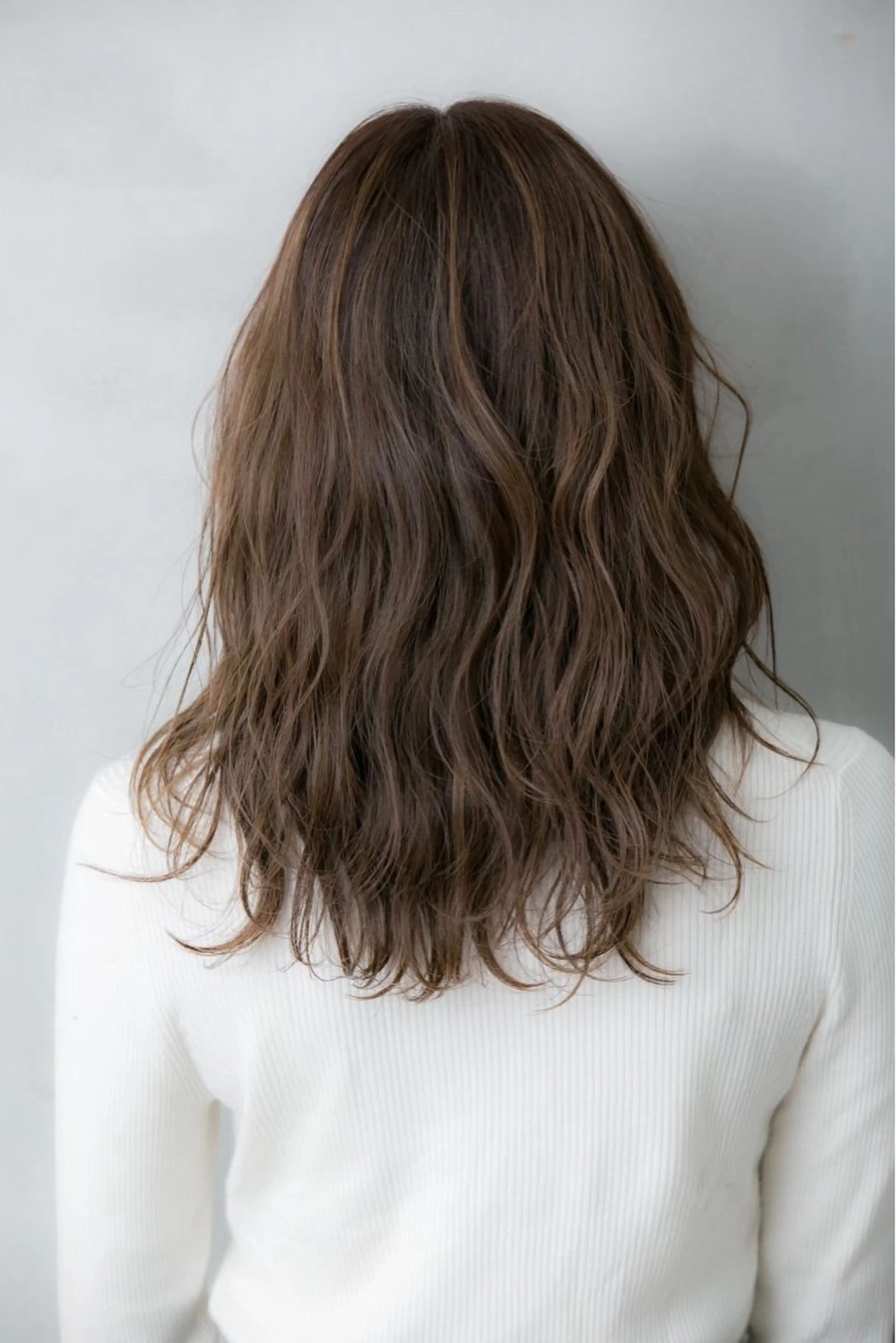 ミディアム カラー パーマ カット パーマ トリートメント ヘッドスパ 縮毛矯正✨ 透明感カラー✨山下のヘアスタイル