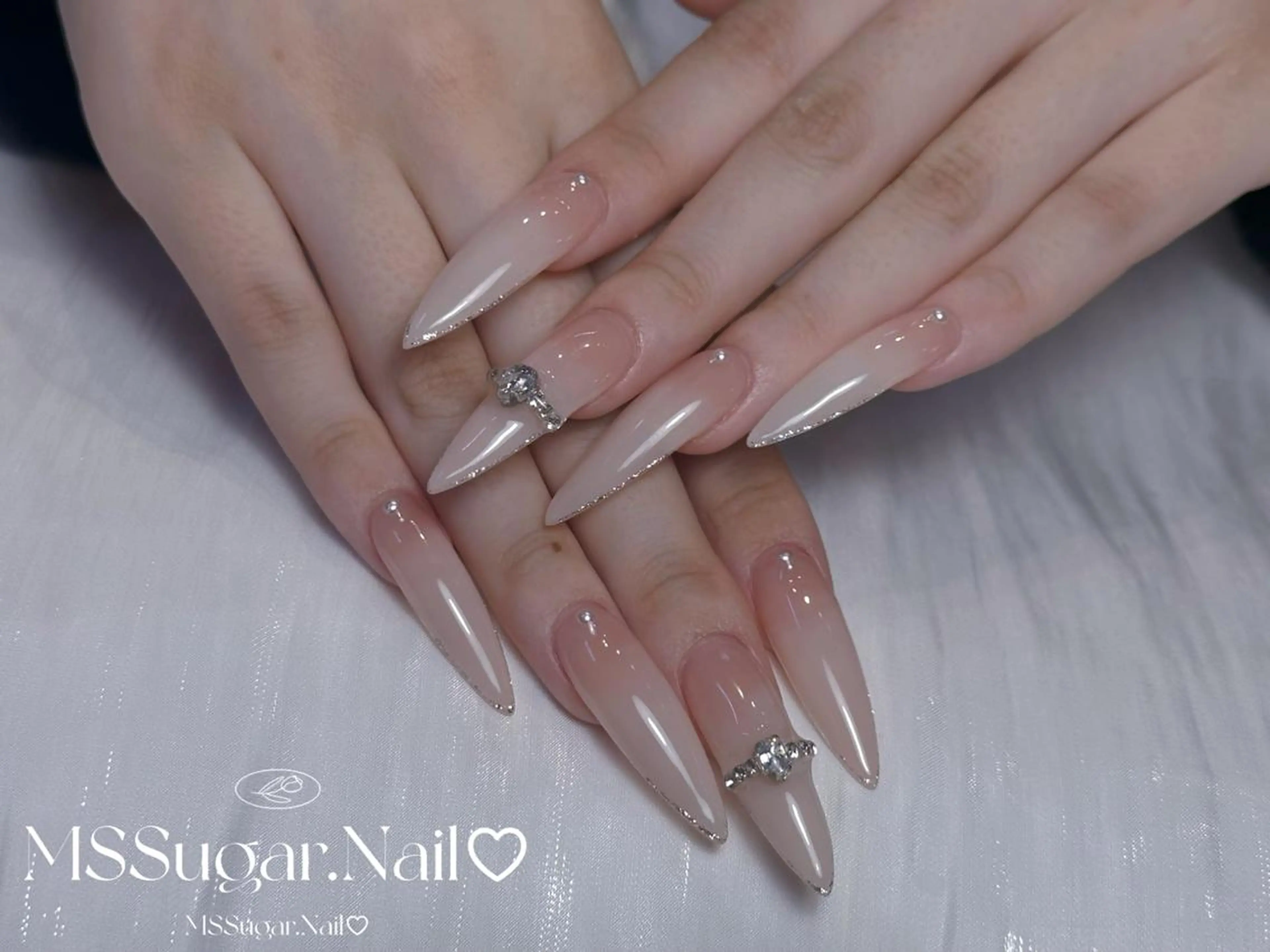 ネイル ハロウィン ロングネイル マグネットネイル スカルプネイル ネイルチップ ハンドネイル Mss ミサキのネイルデザイン