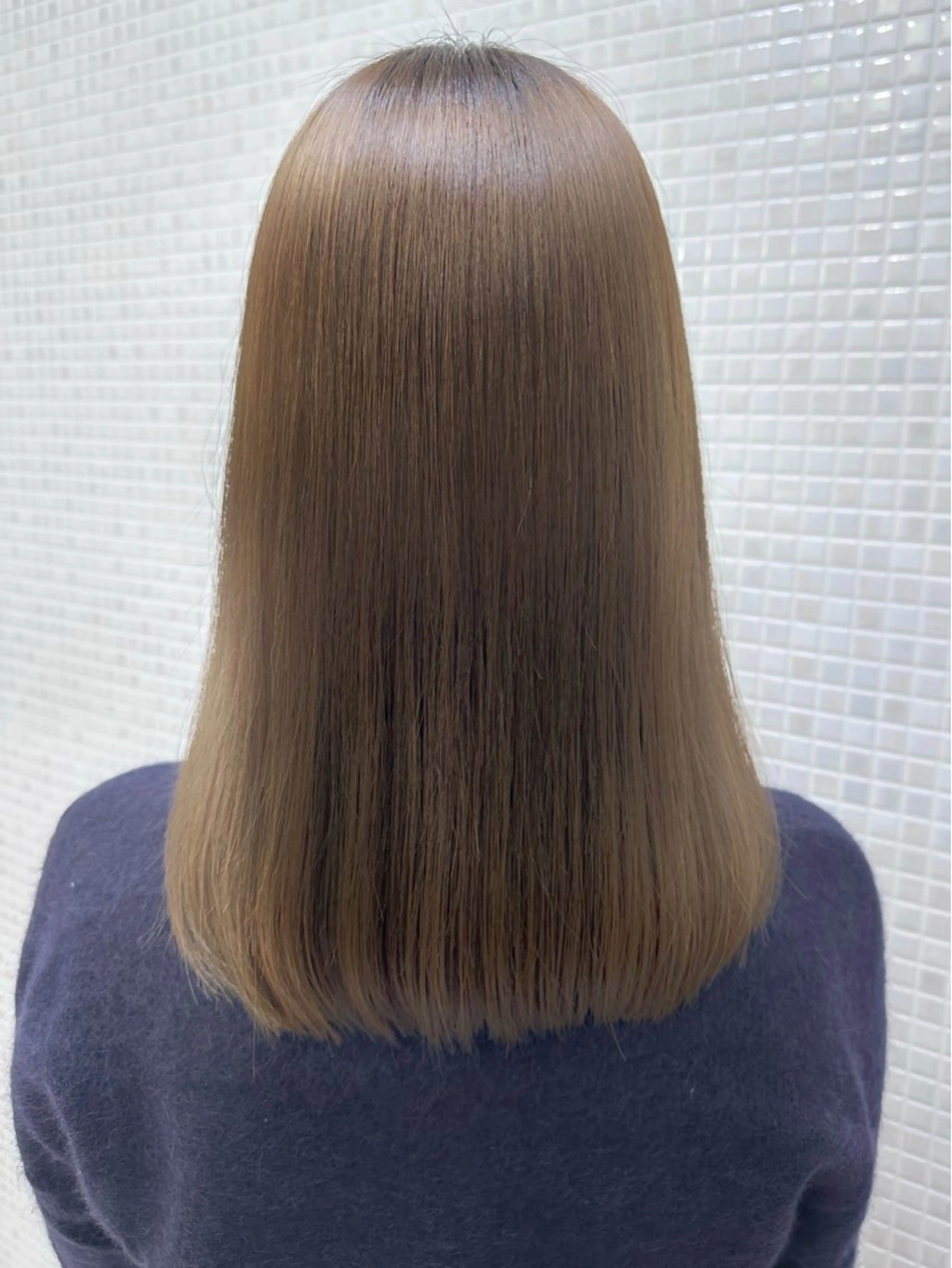 セミロング カラー ベージュカラー カット ヘアカラー トリートメント ヘッドスパ 髪質改善・艶髪カラー 🌷miku🌷のヘアスタイル