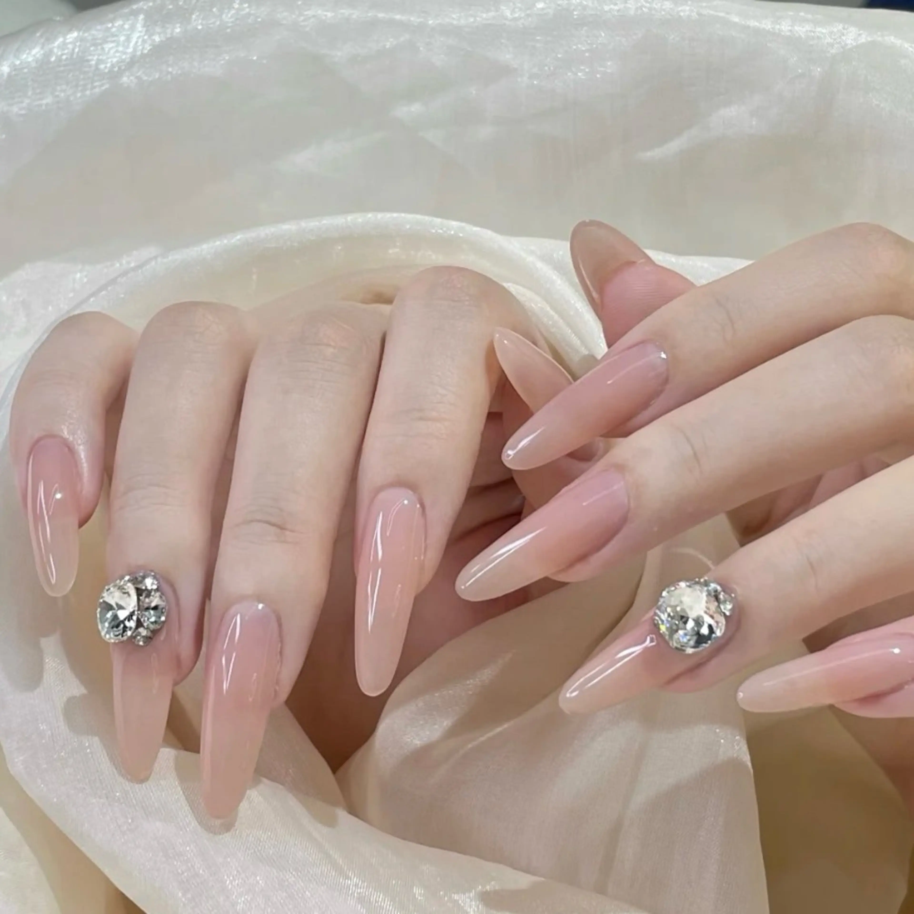 ロング ハンドネイル Noa nail(旧 capof nailのネイルデザイン