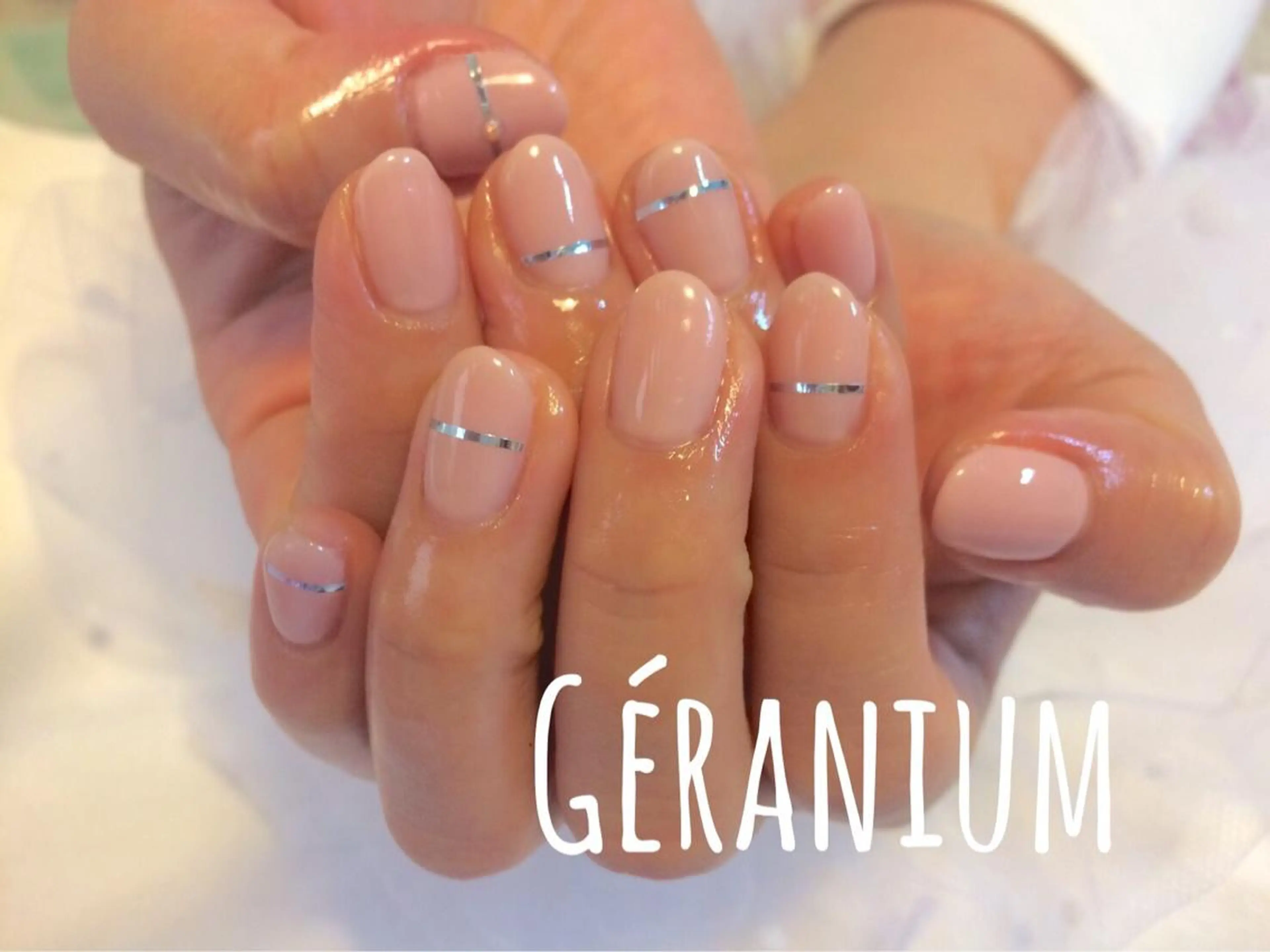 ネイル シンプルネイル GéRanium Harukaのネイルデザイン