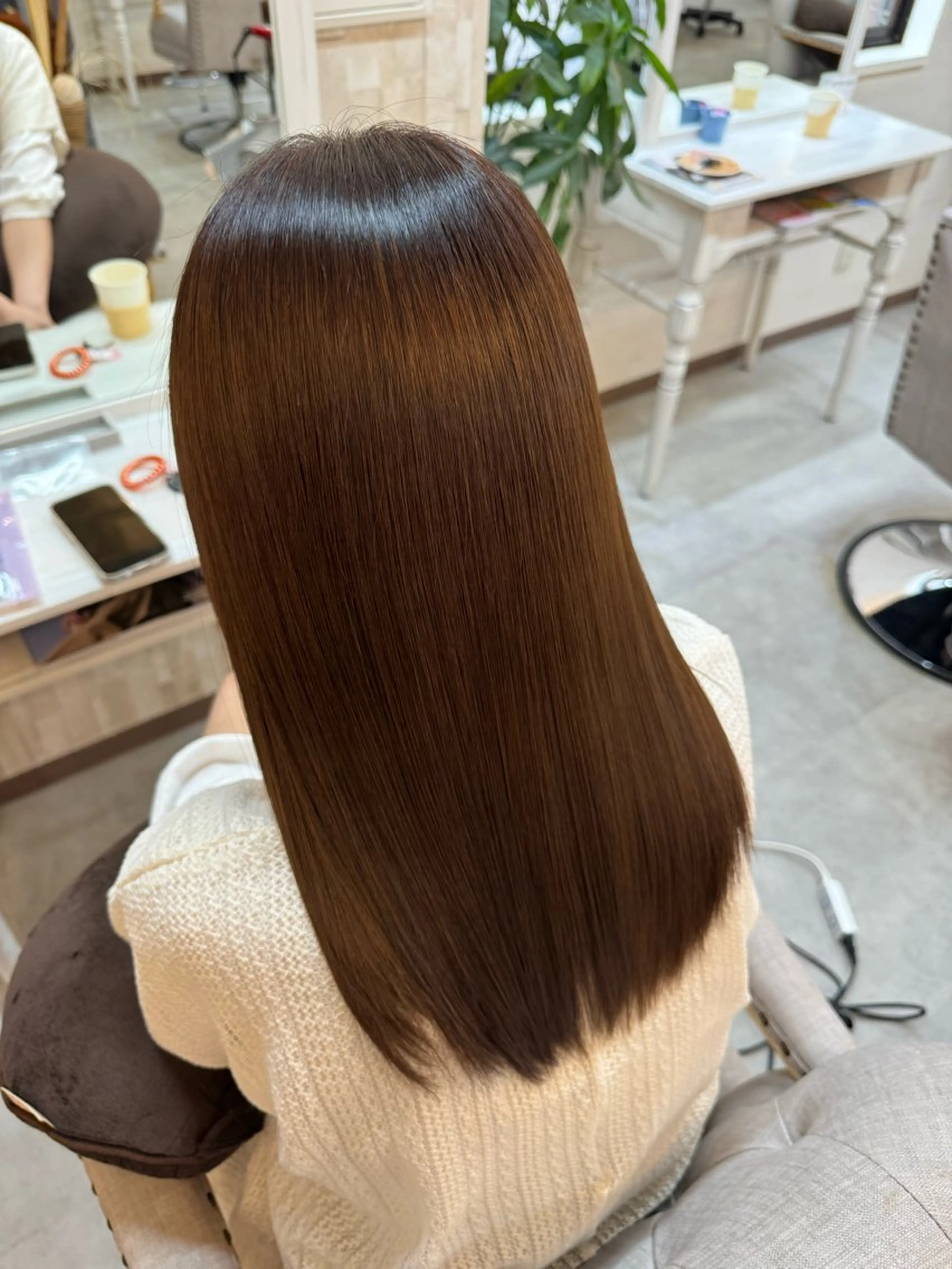 she2大宮 なぎのヘアスタイル