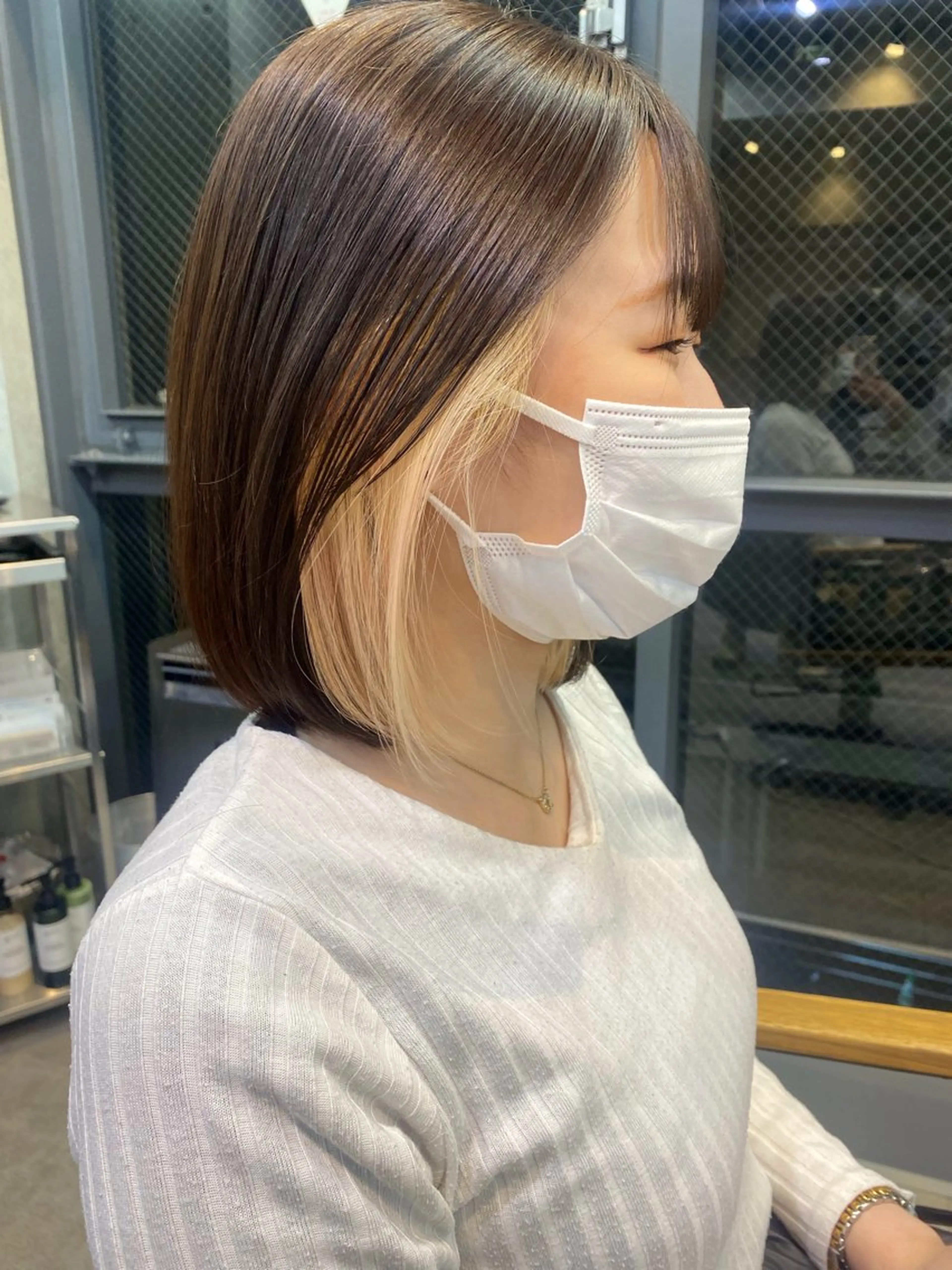 ショート カラー ヘアカラー 室谷 侑奈のヘアスタイル