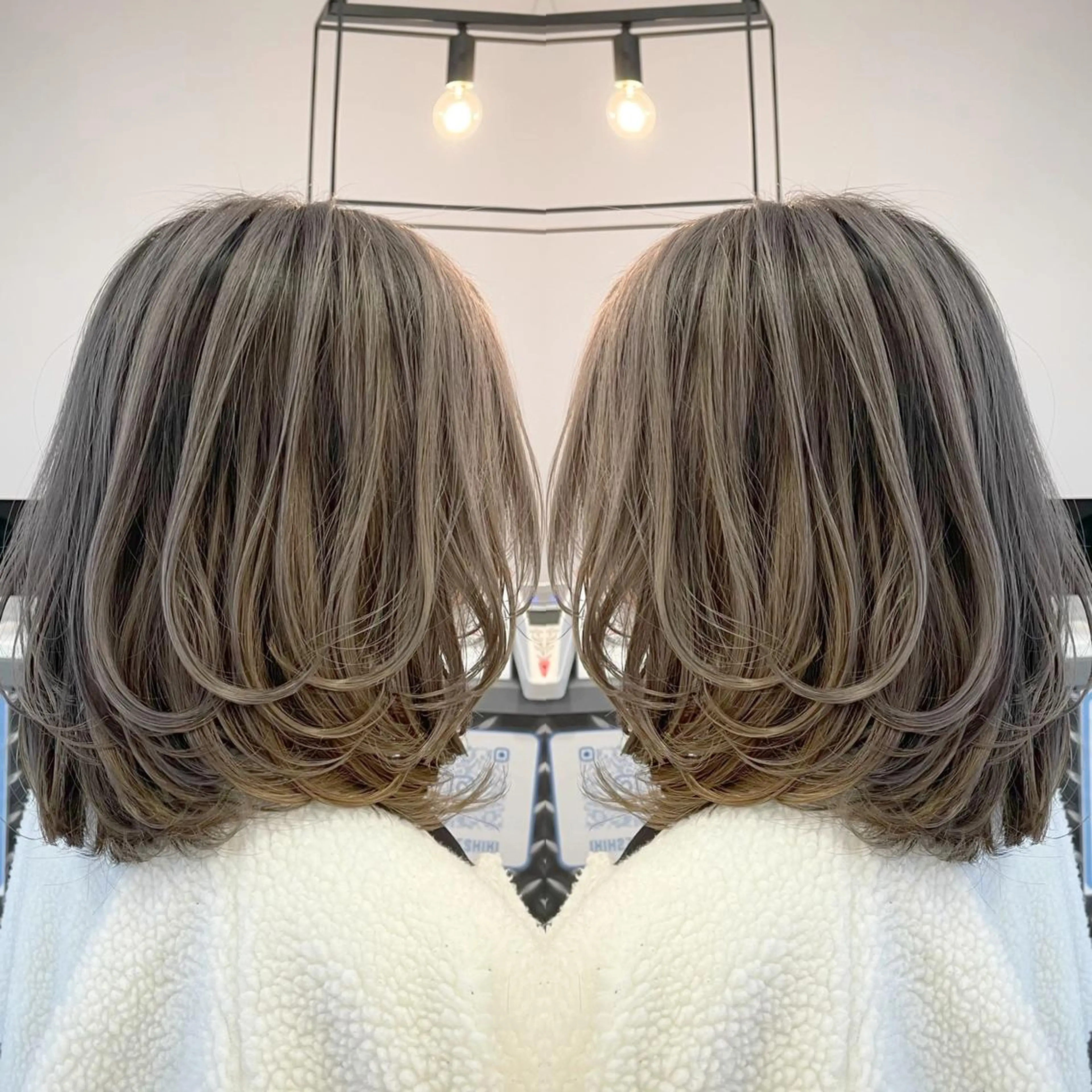 ミディアム カラー ヘアアレンジ バレイヤージュ デザインカラー ハイライトカラー 外国人風カラー ハイライト アンドウ ユウ/ レイヤーカット/韓国のヘアスタイル