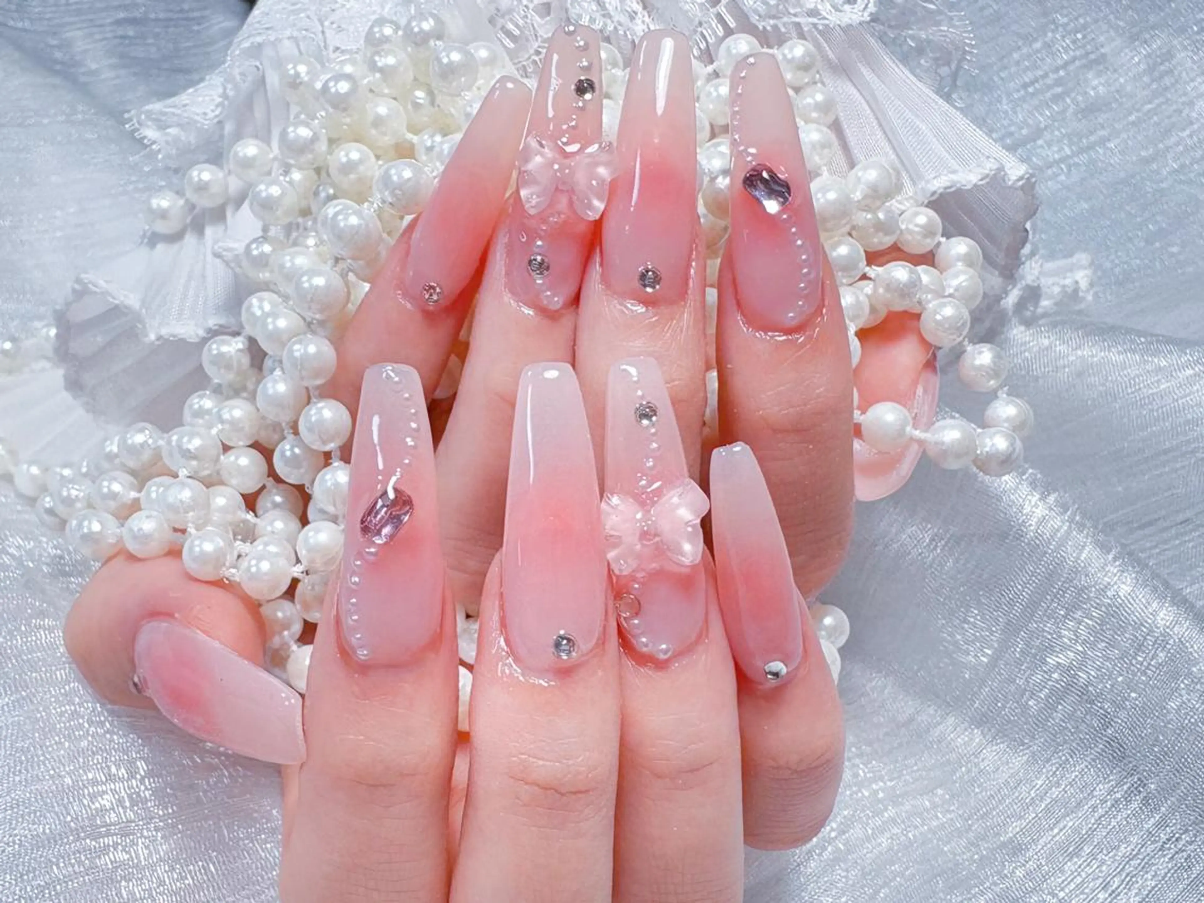 ネイル ハンドネイル 🎀鈴音🎀 ワンホンネイルのネイルデザイン