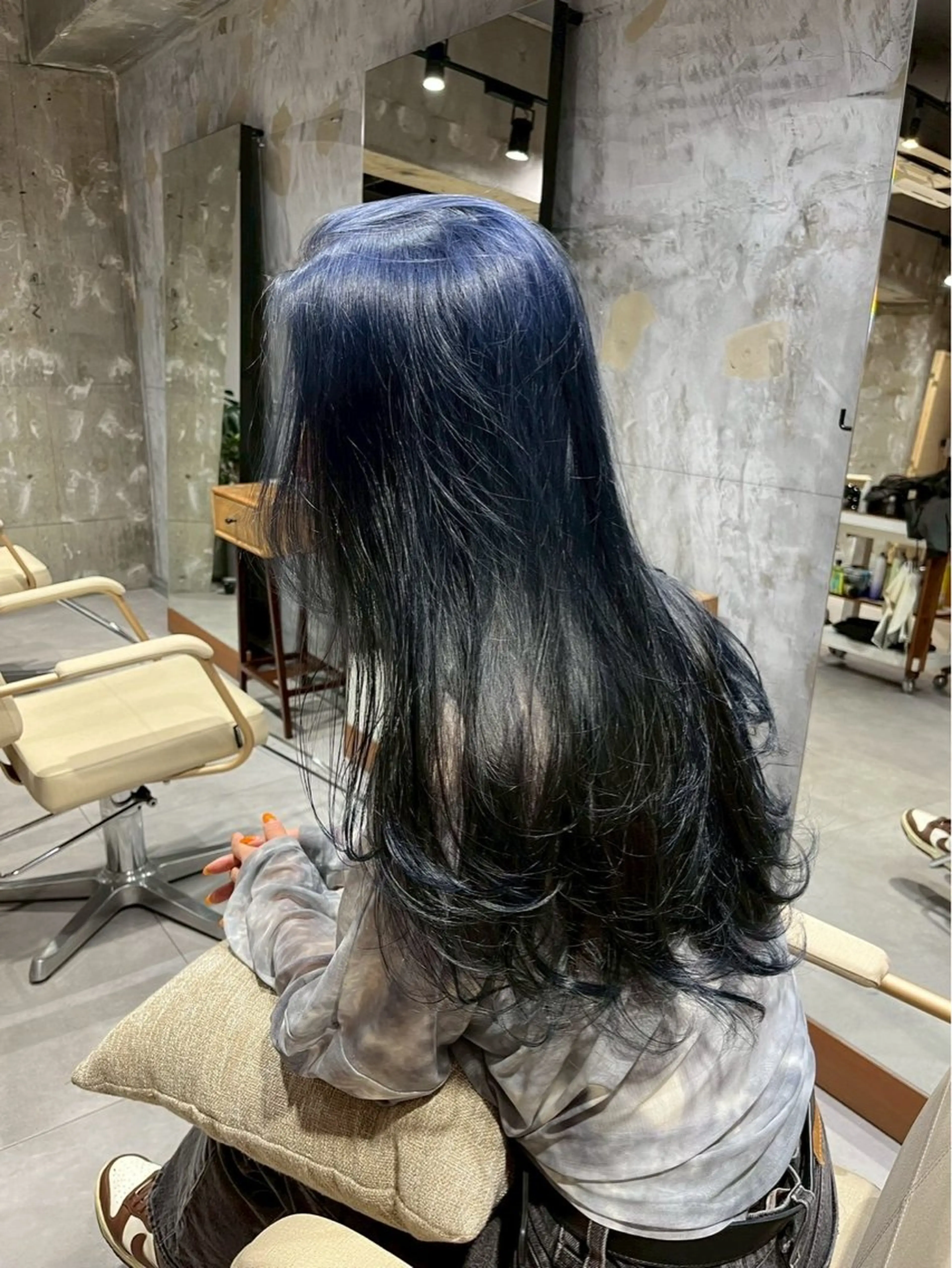 ロング 齋 花音のヘアスタイル