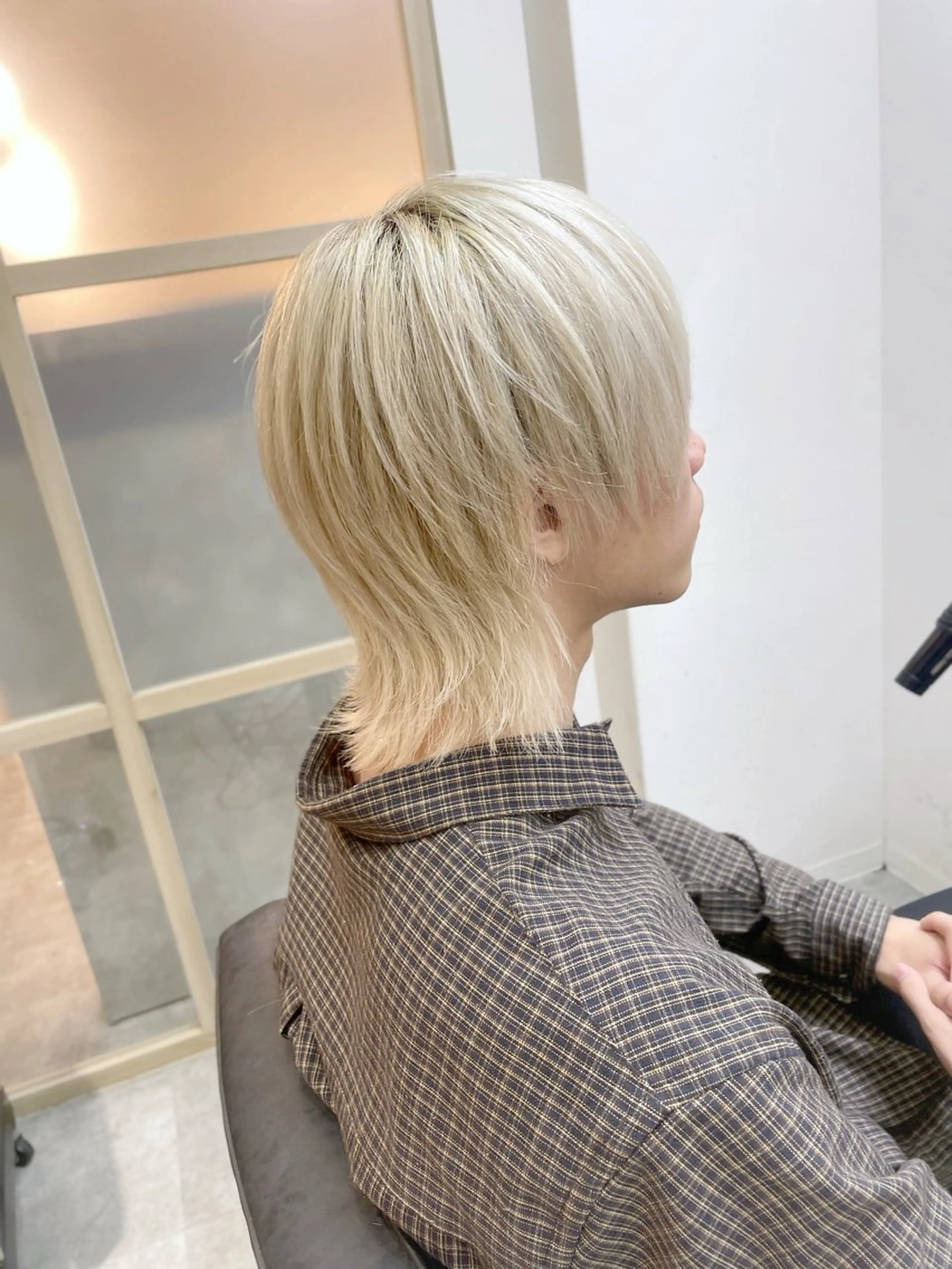 ミディアム メンズ メンズウルフカット 外ハネヘア ウルフカット カット EMANON新宿南口所属・🦄中性ウルフ ☁️Shiori🦄のヘアスタイル