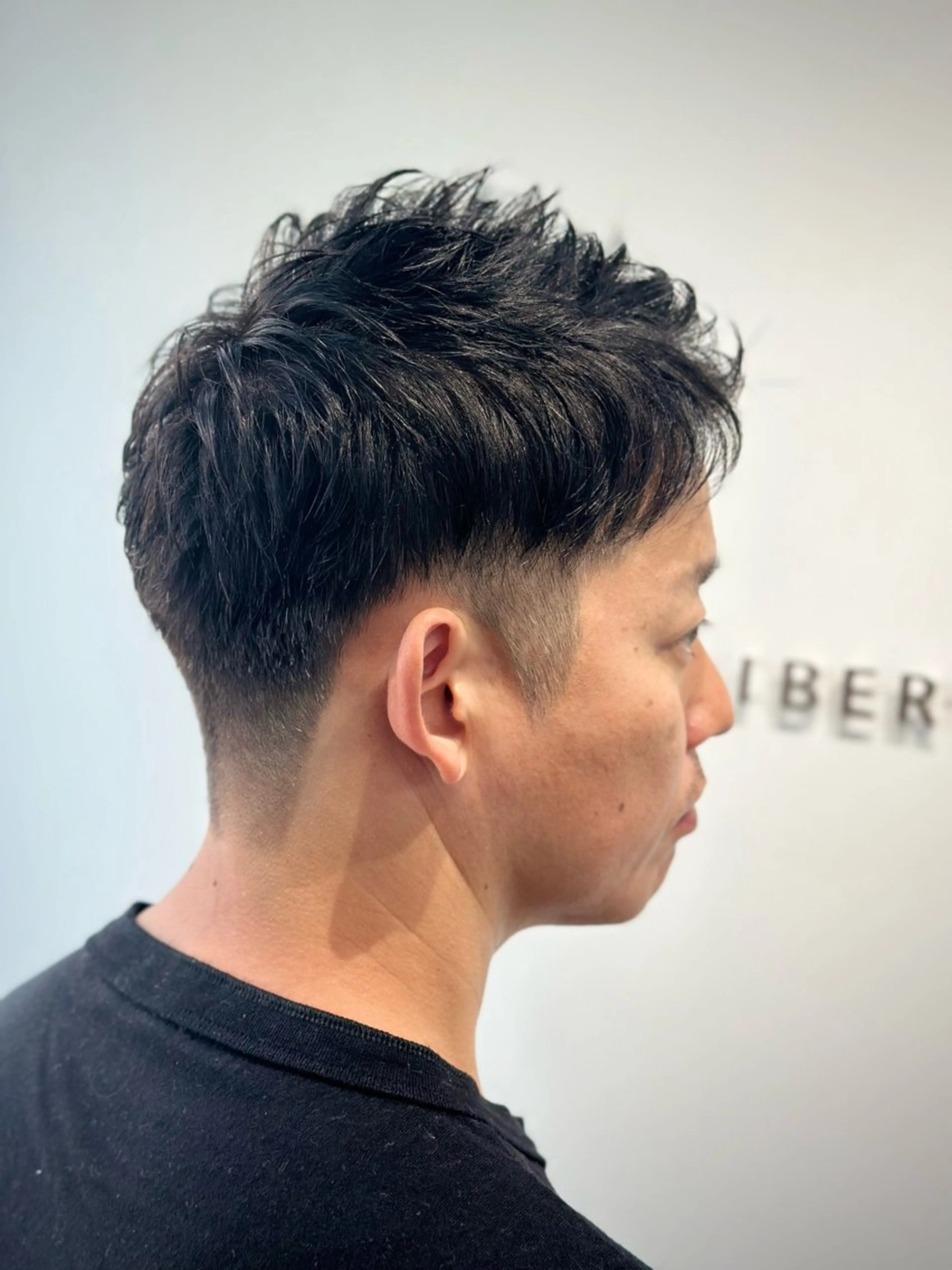 メンズ アイブロウ ツーブロック 刈り上げ メンズアイブロウ カット 銀座メンズ ビジネスショートのヘアスタイル