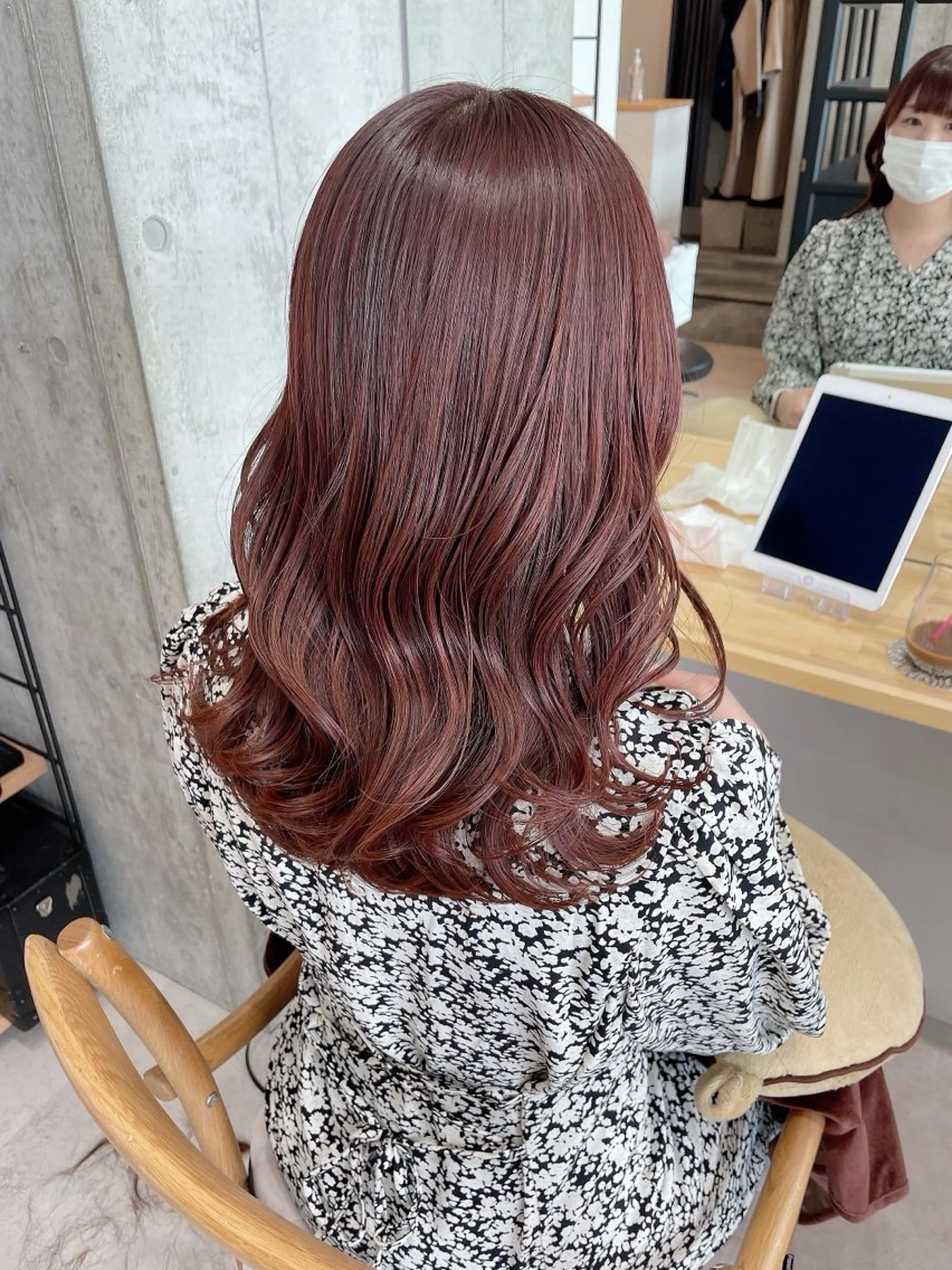 ロング カラー 半野 萌笑のヘアスタイル