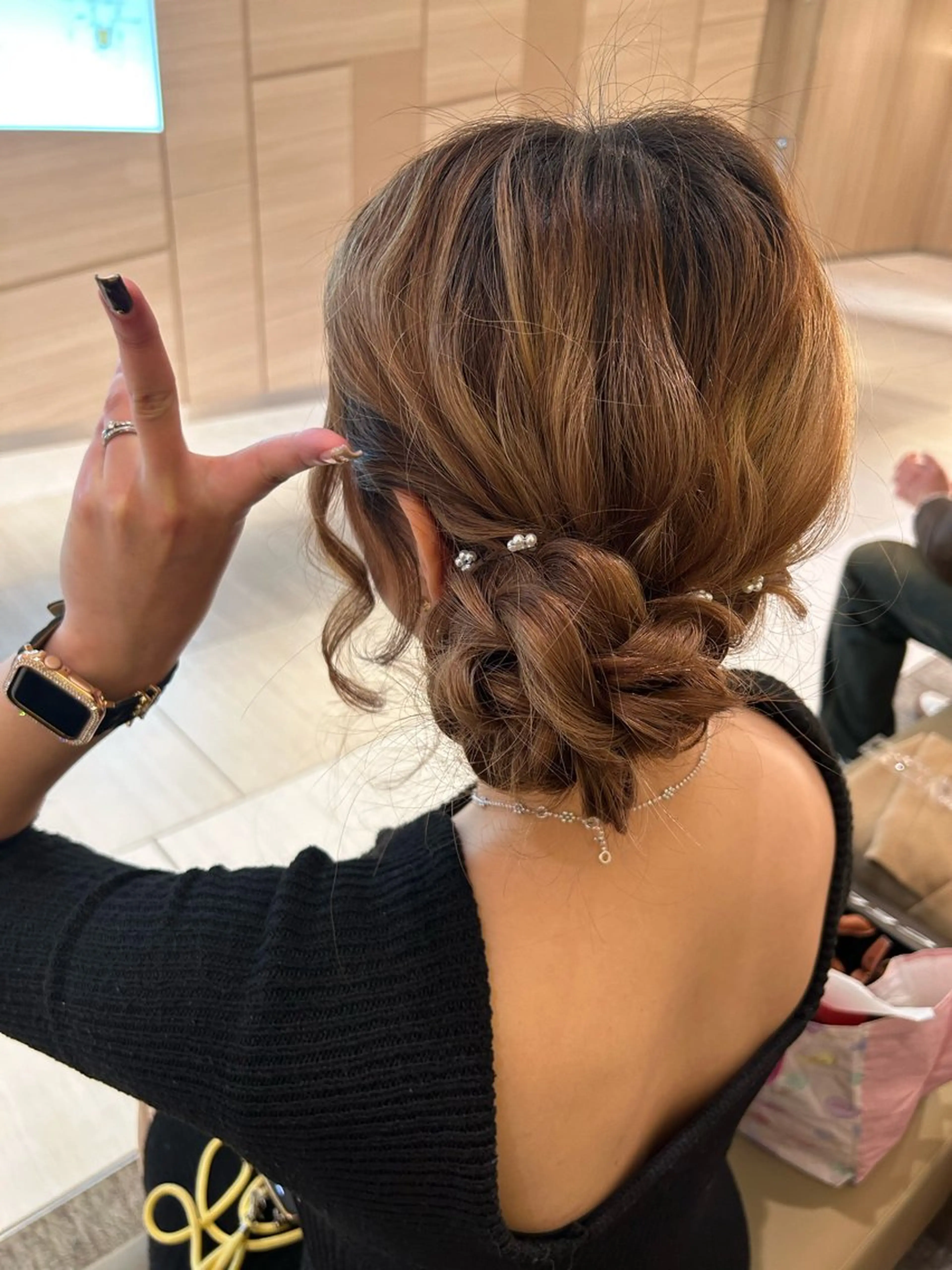 ロング ヘアアレンジ ヘアセット 飯塚 沙衣のヘアスタイル