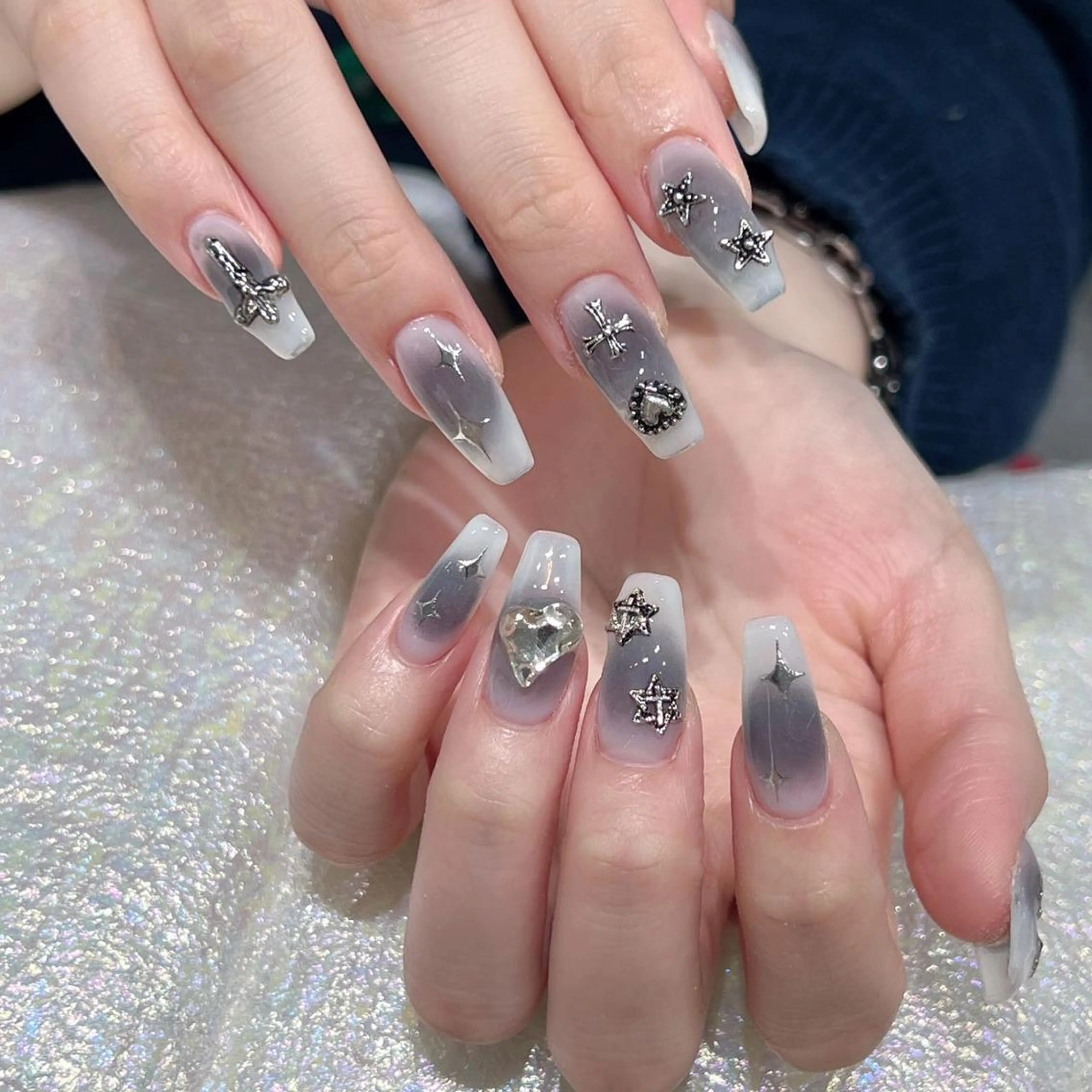 ネイル ハンドネイル Queens 榊 まおのネイルデザイン