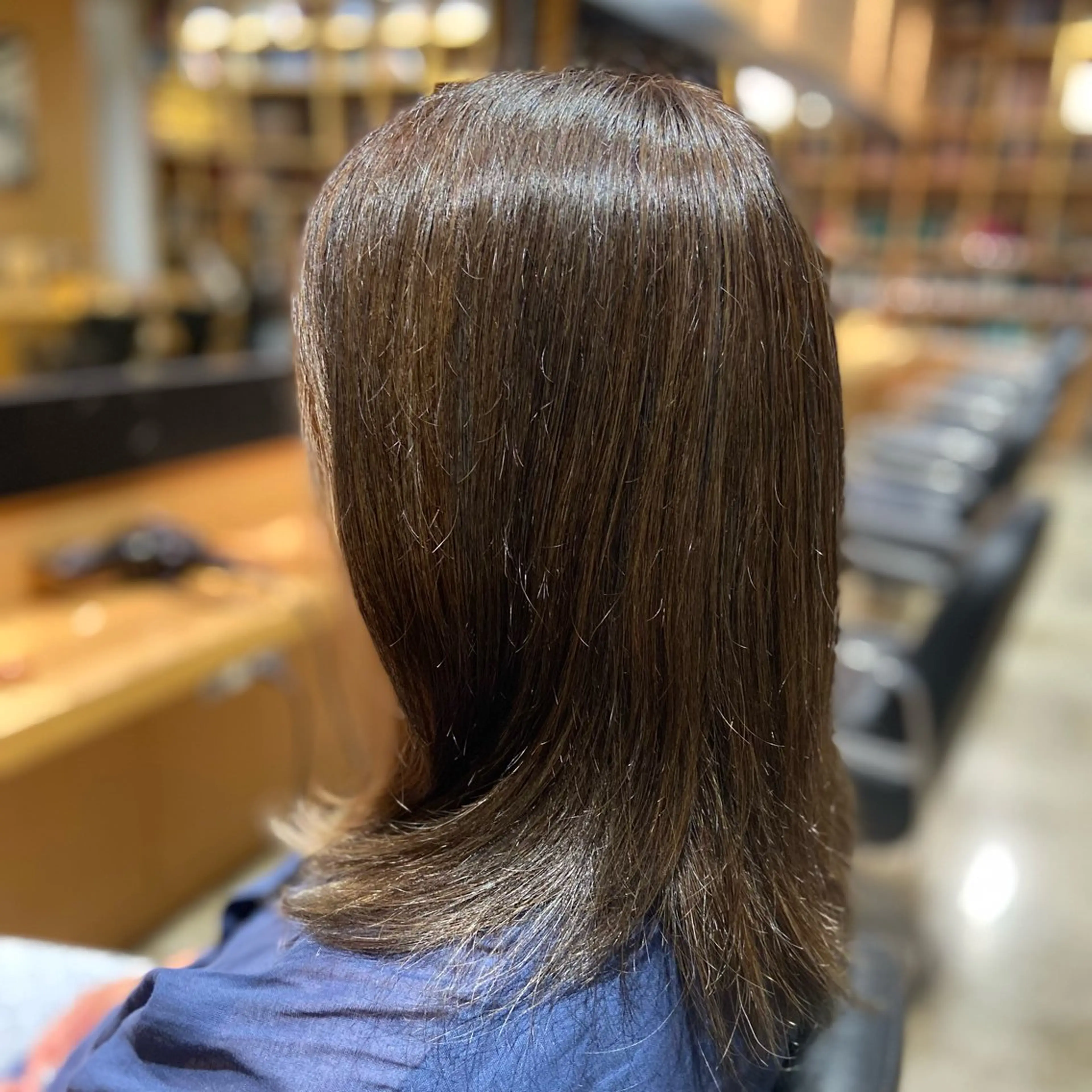 ミディアム カラー ミストバング  フェイスフレーミング イルミナカラー organic life所属・IWASHITA TAKESHIのヘアスタイル